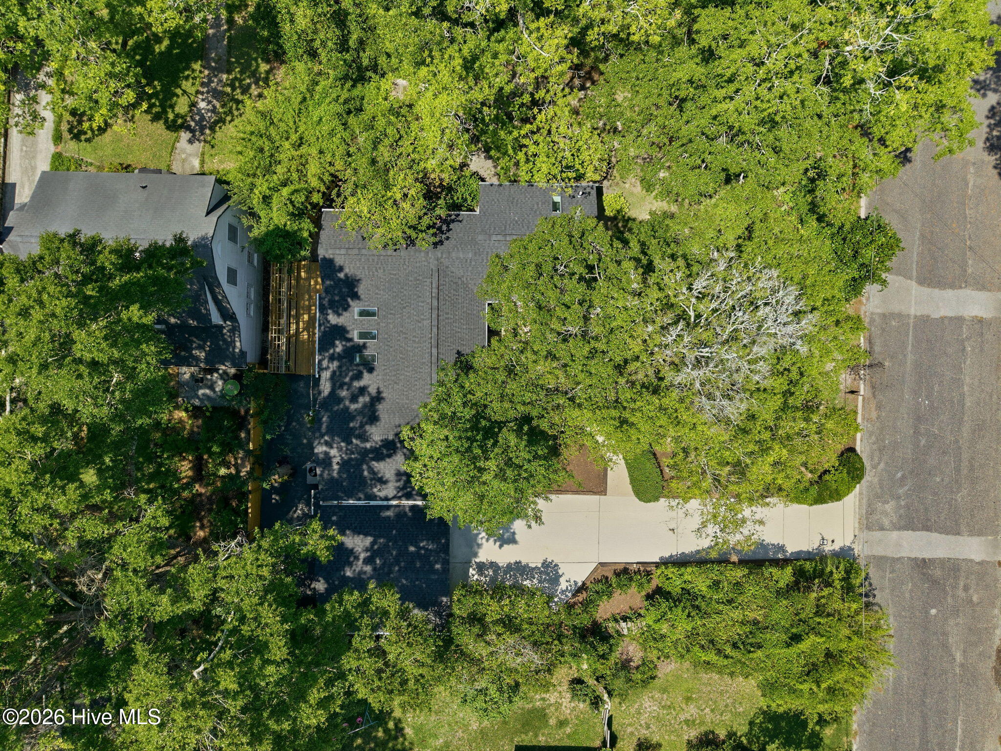 main property photo 67