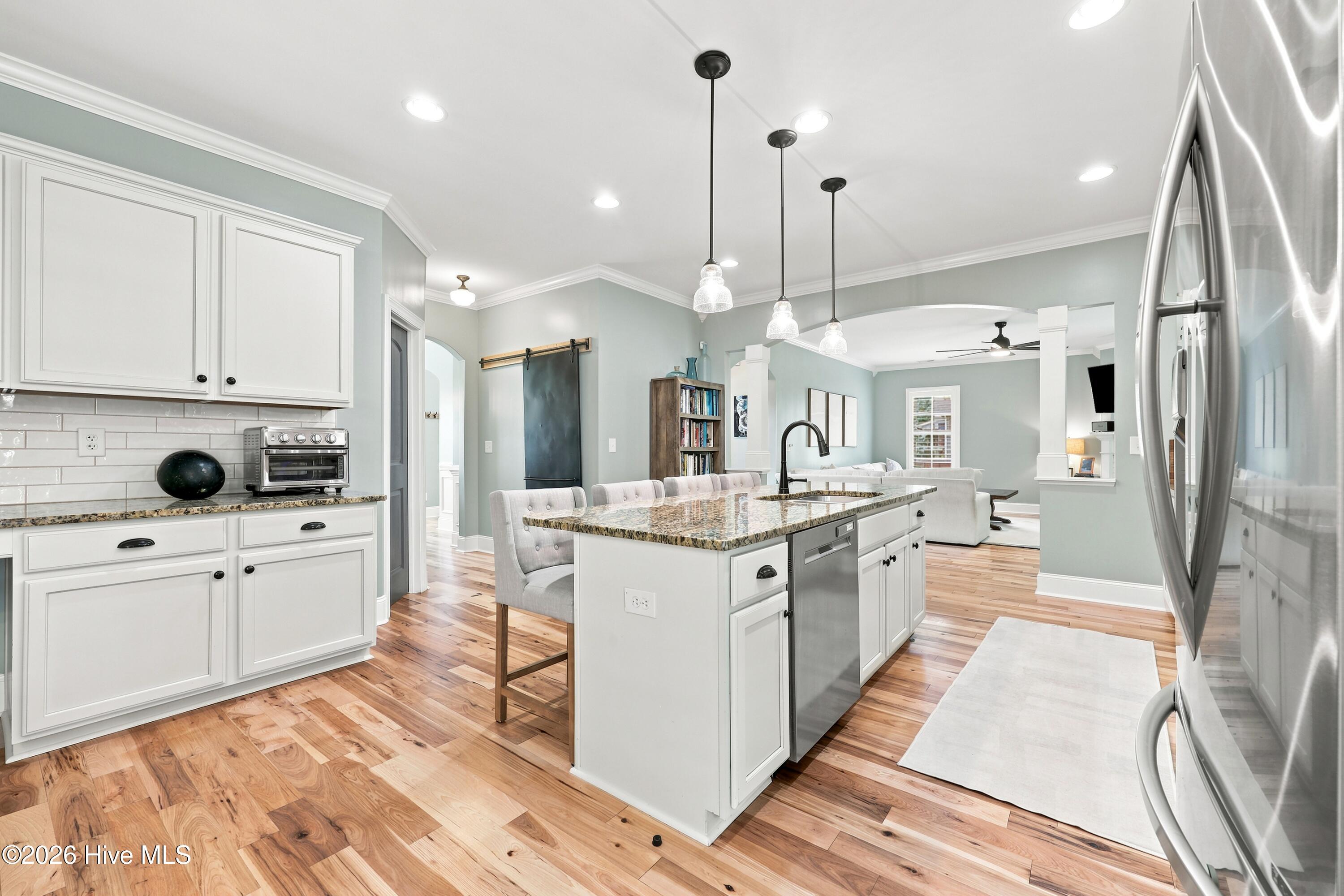 main property photo 14
