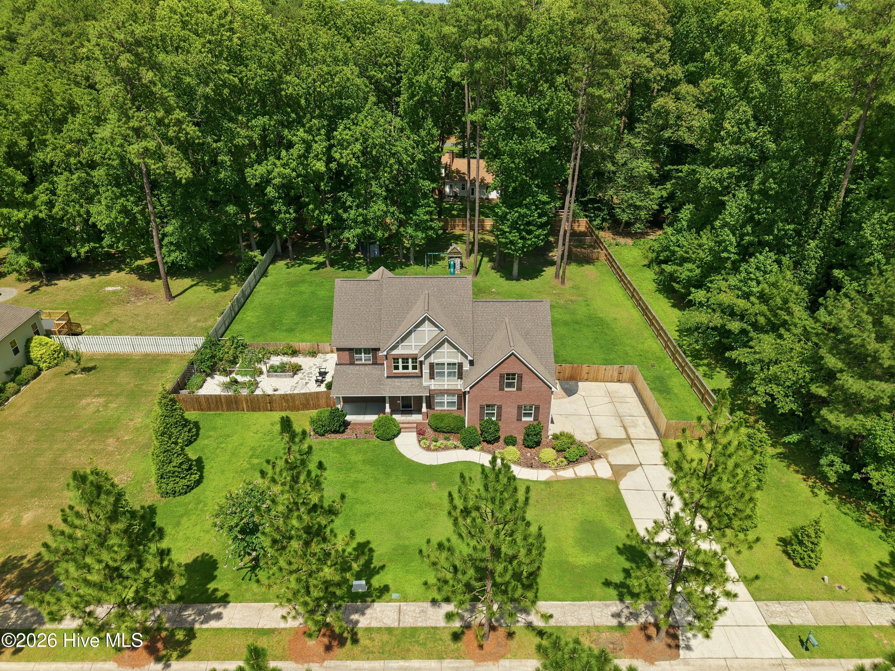 main property photo 41