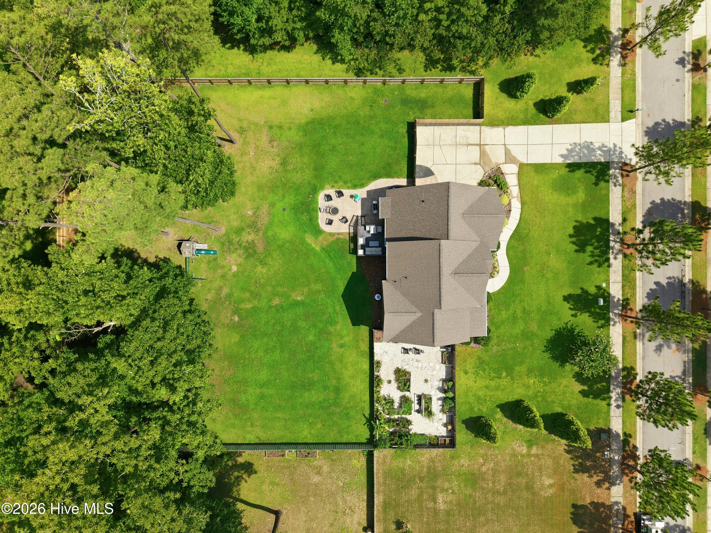 main property photo 42