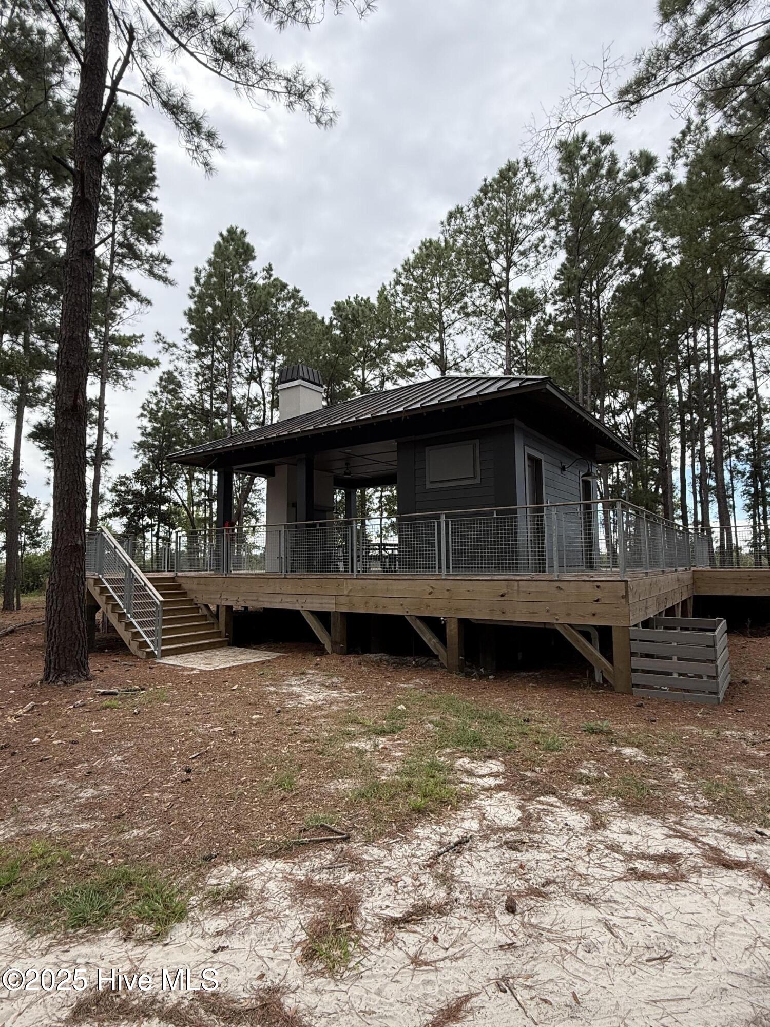 main property photo 18