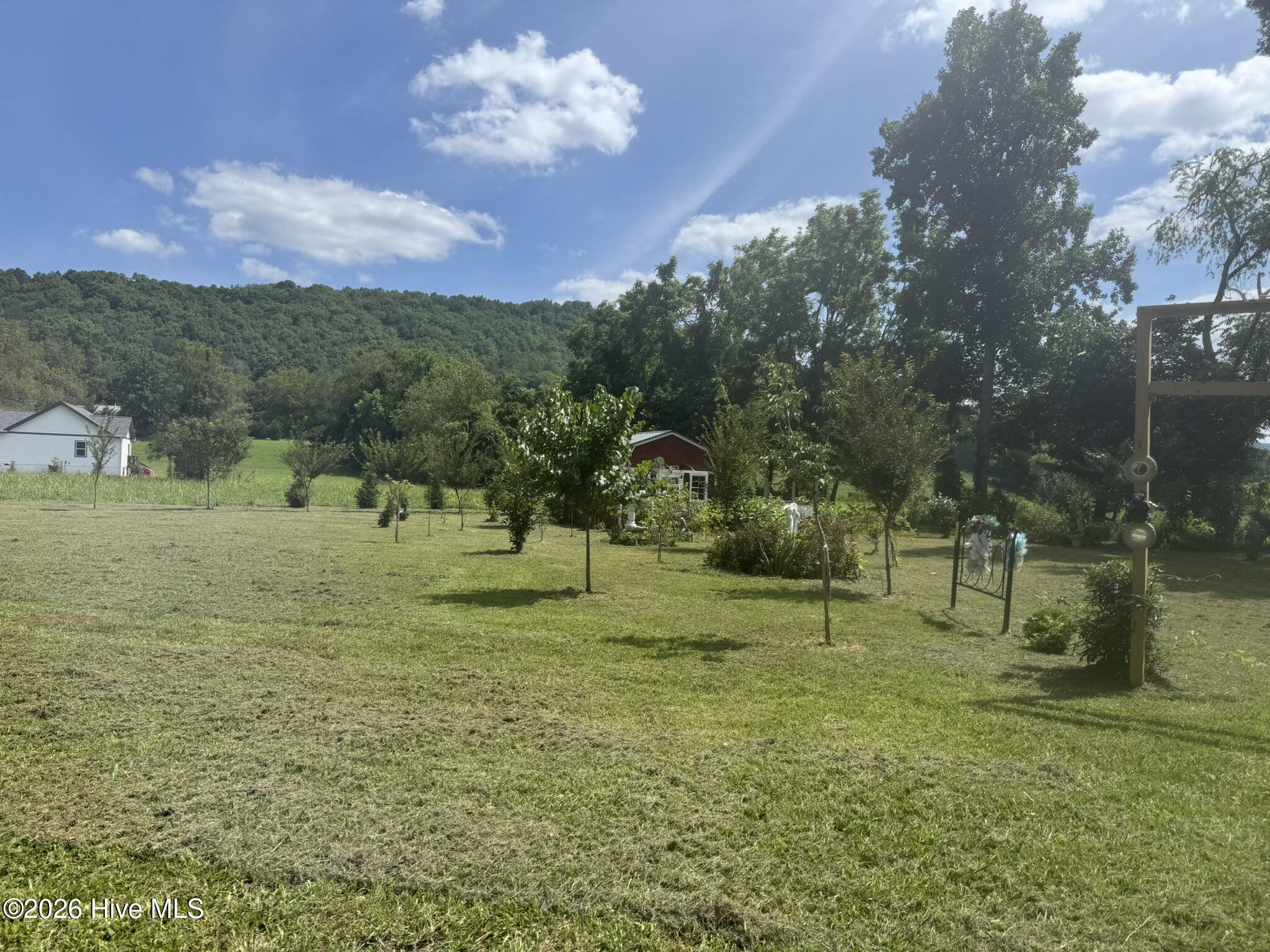 main property photo 8