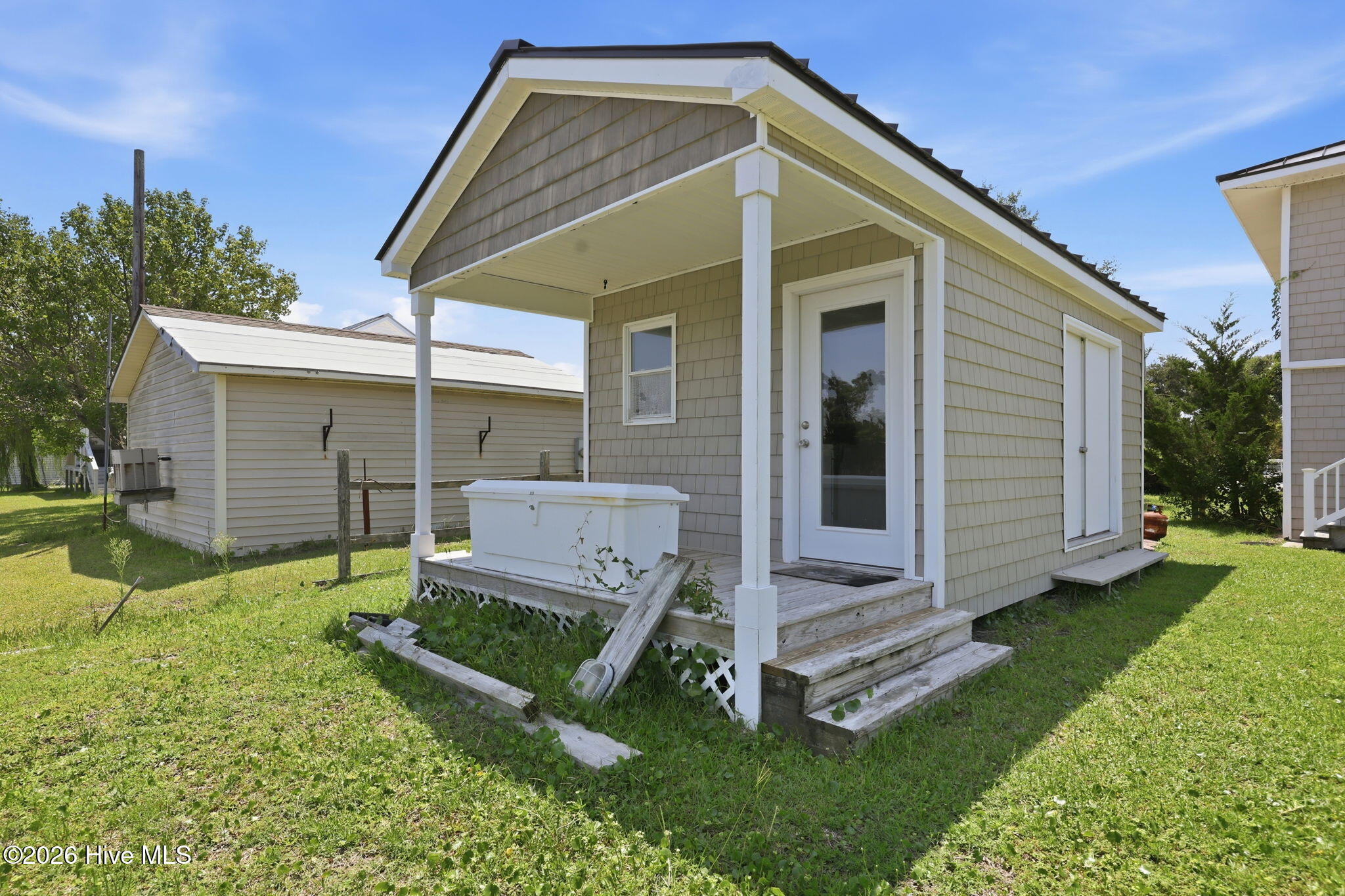 main property photo 48