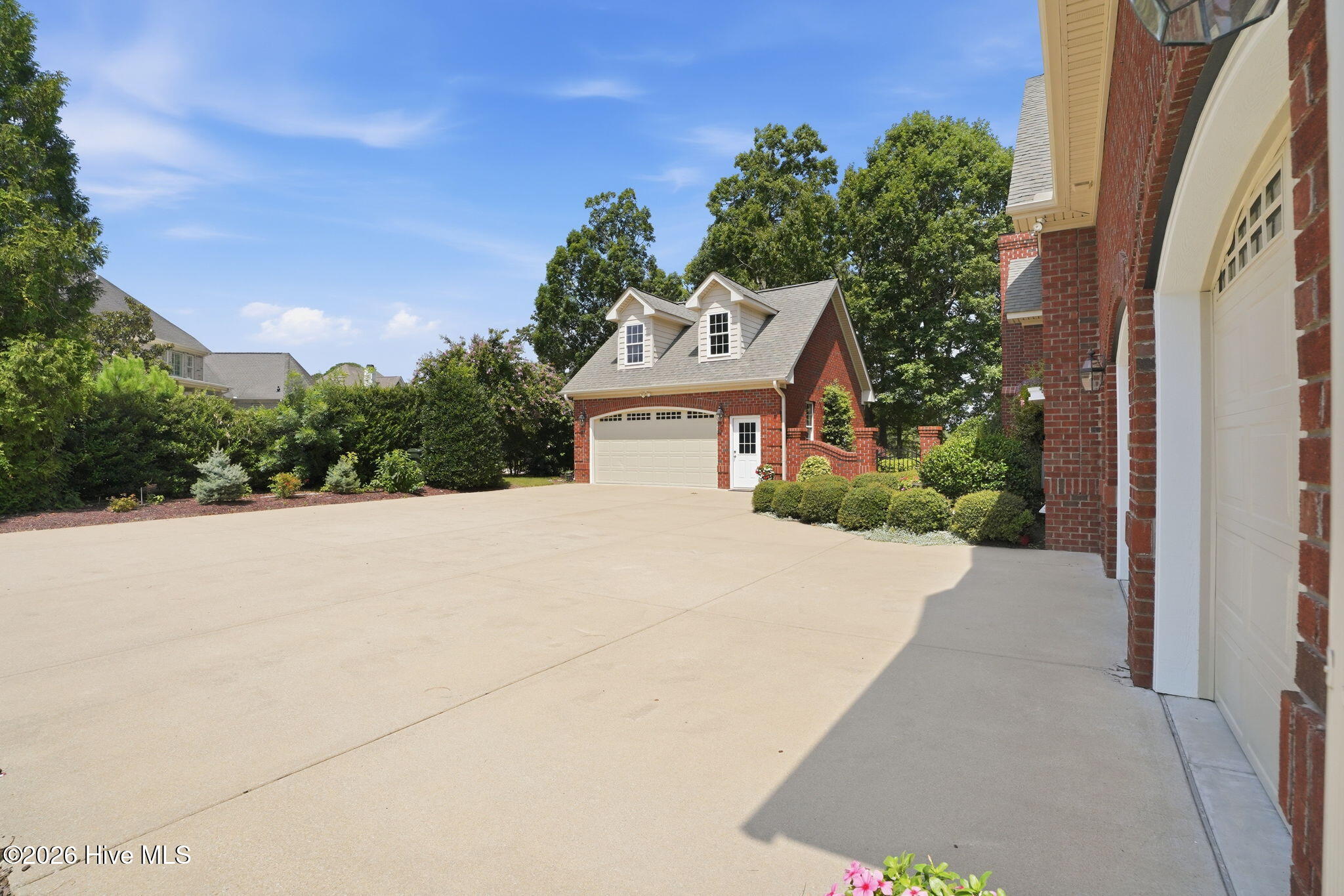 main property photo 60