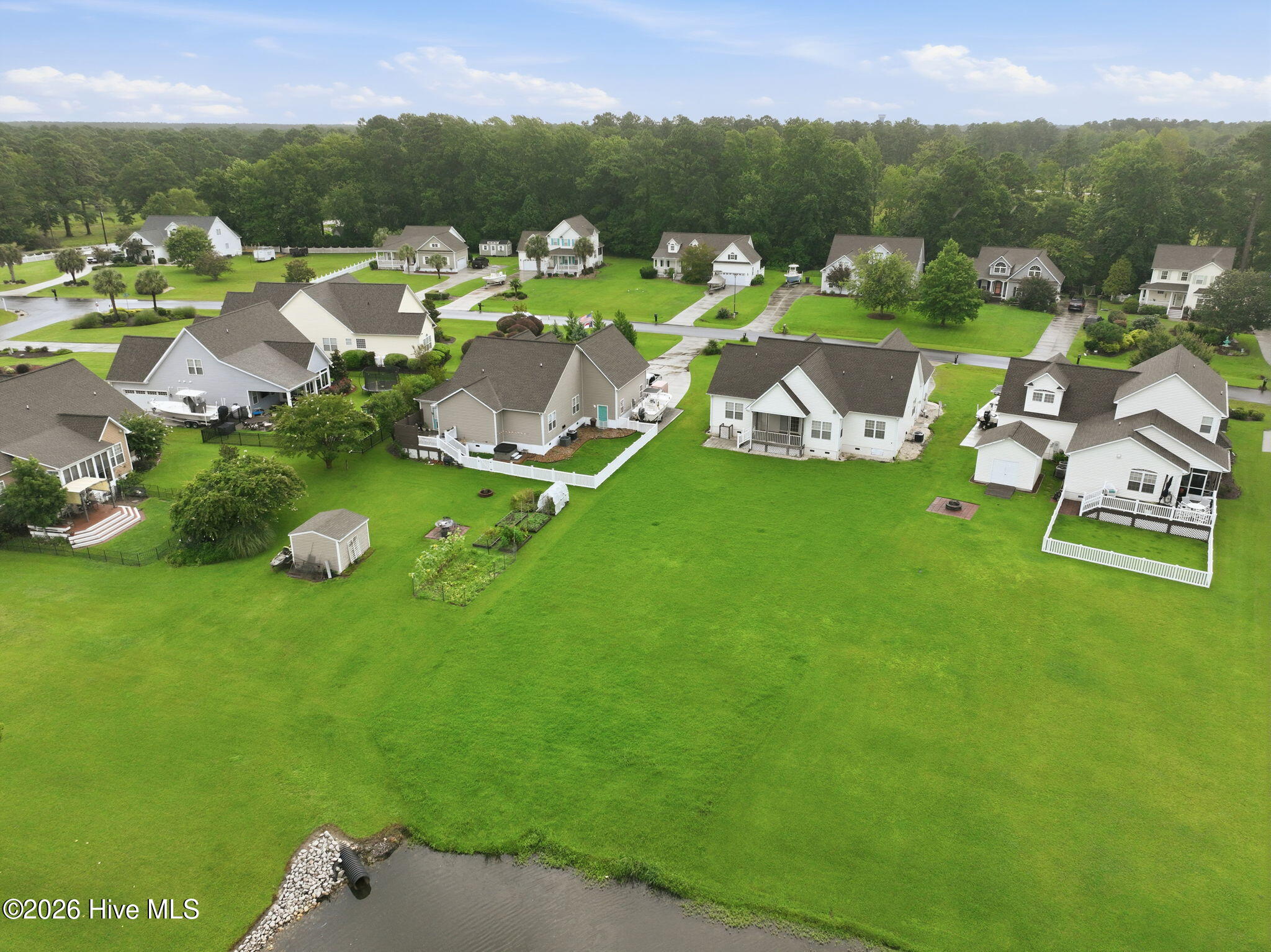 main property photo 20