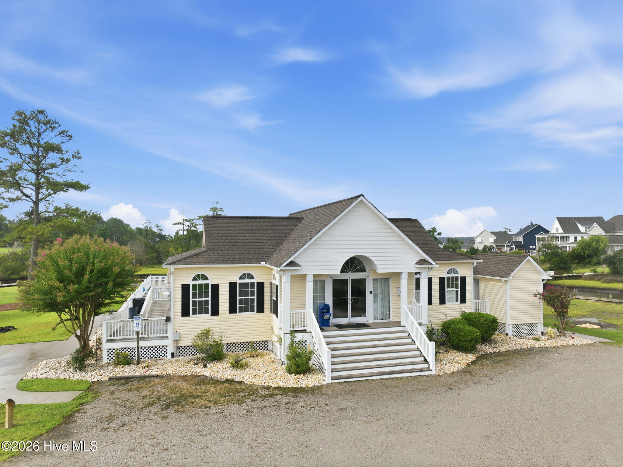 main property photo 47