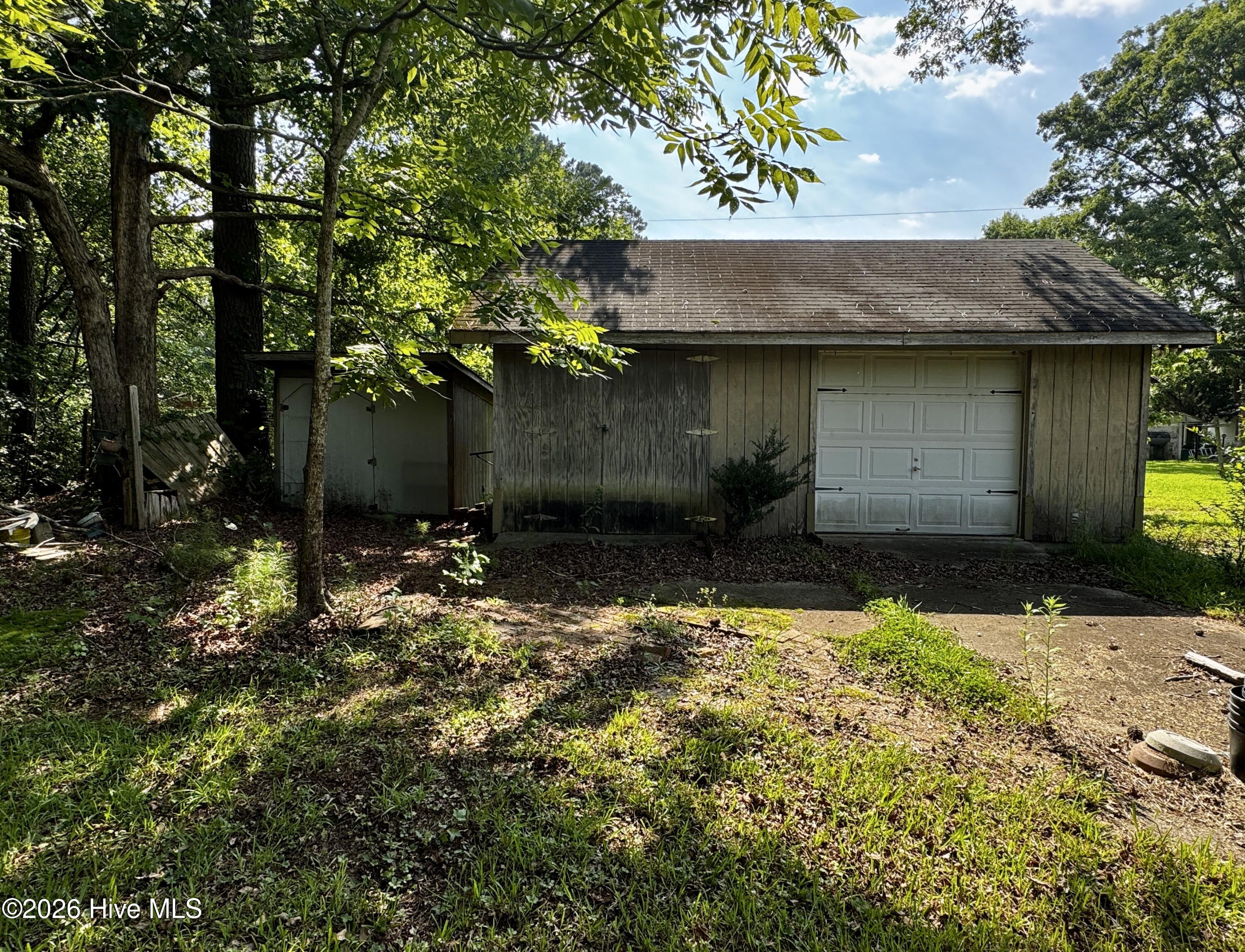main property photo 14