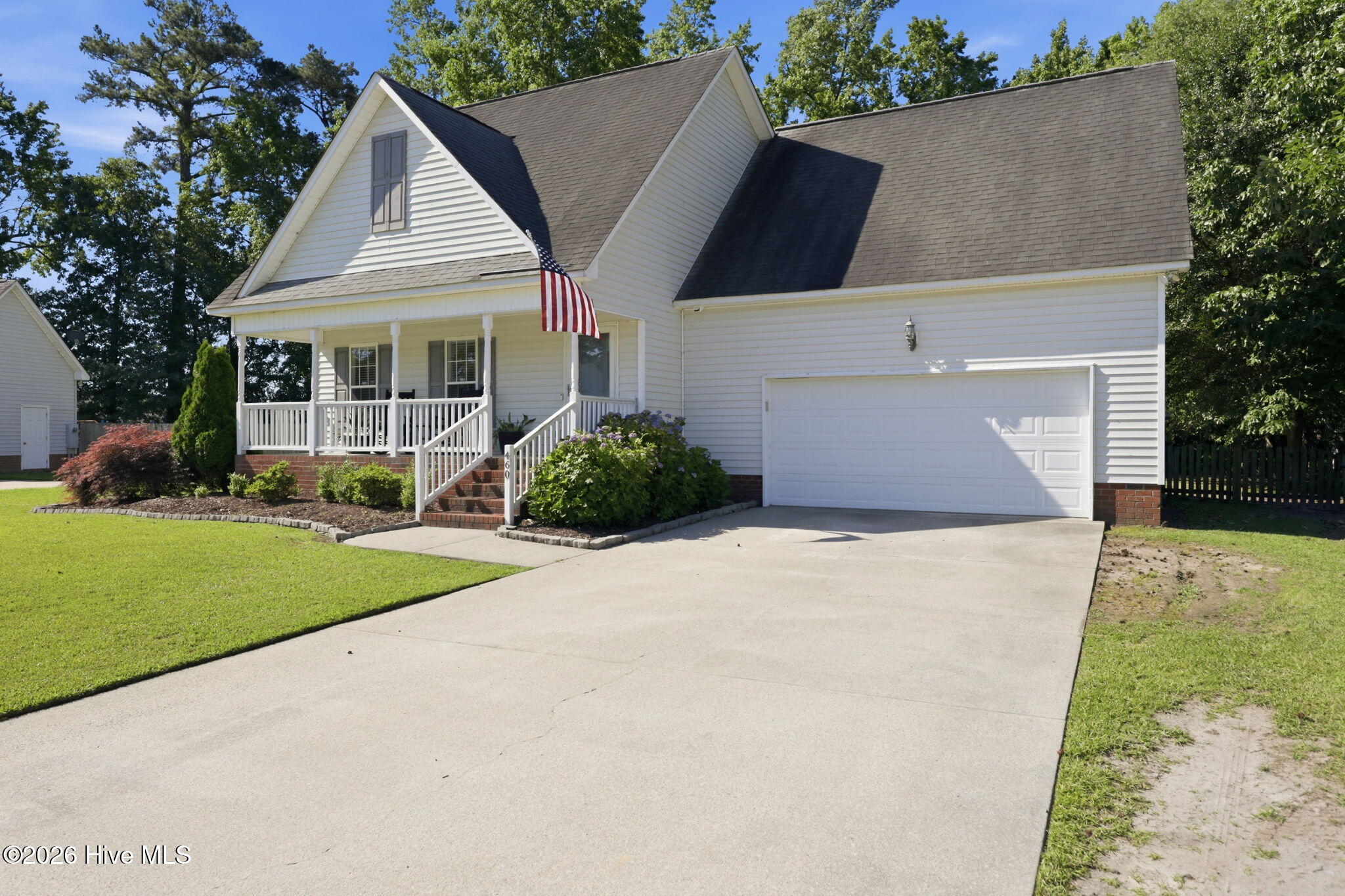 main property photo 17