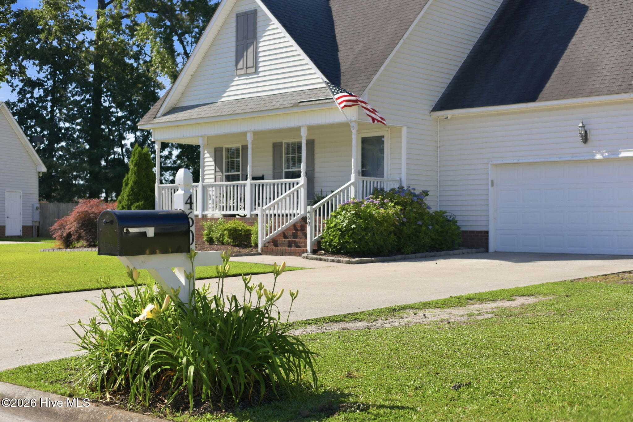 main property photo 18