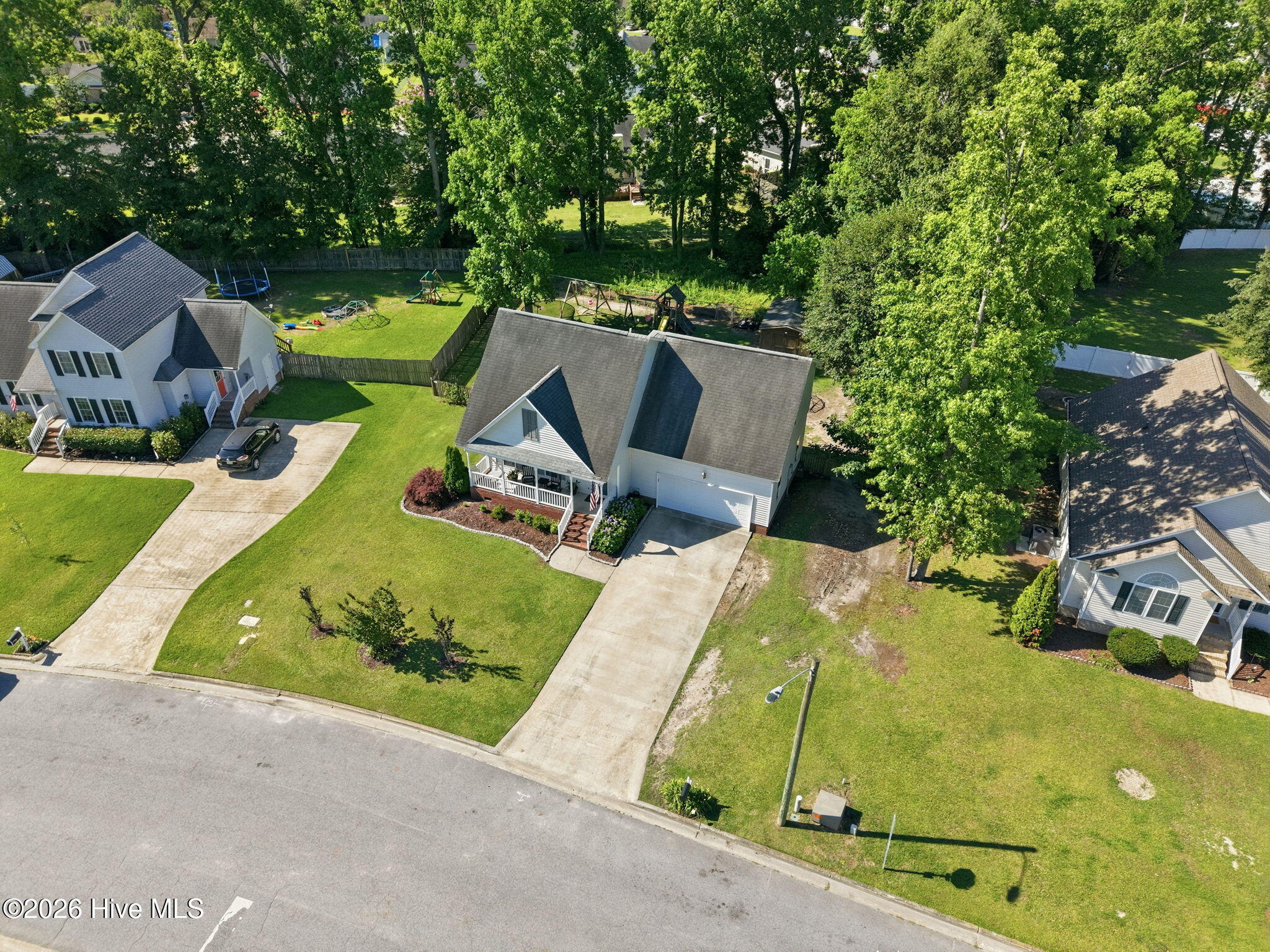 main property photo 44