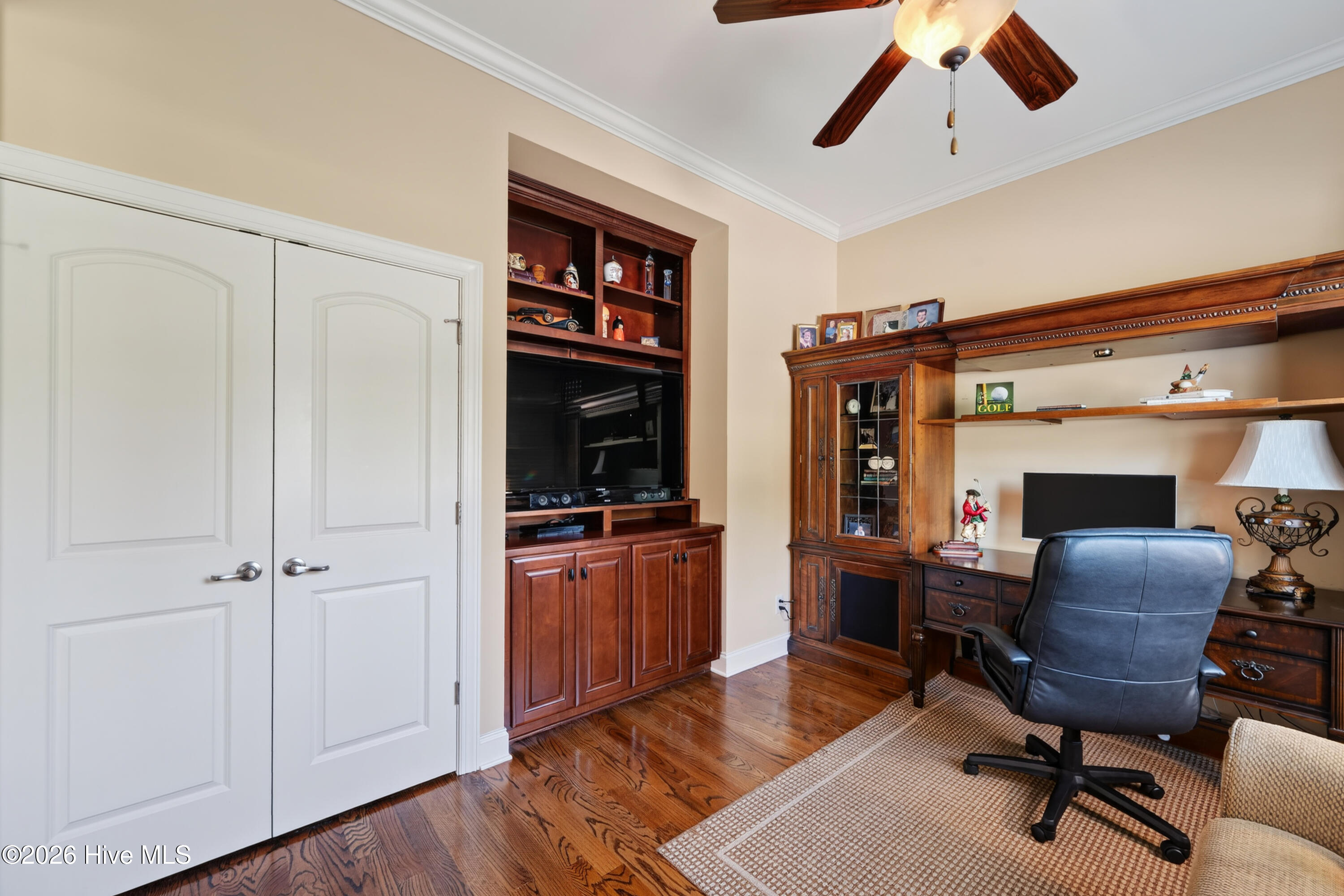 main property photo 17
