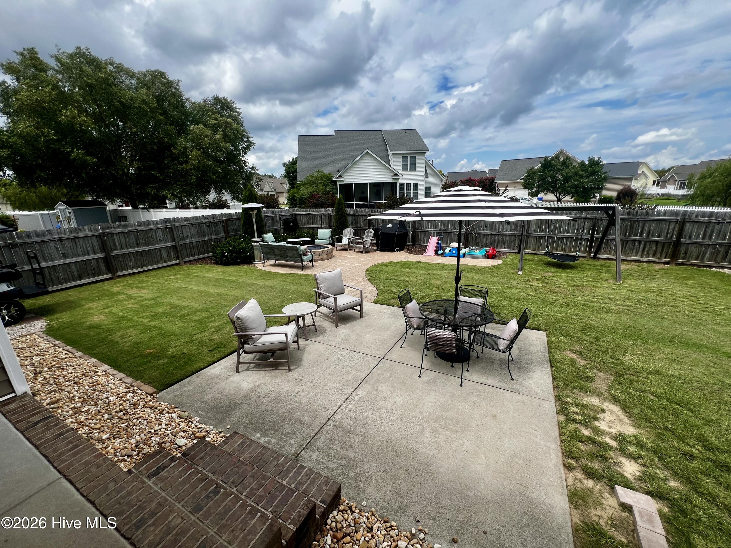 main property photo 18