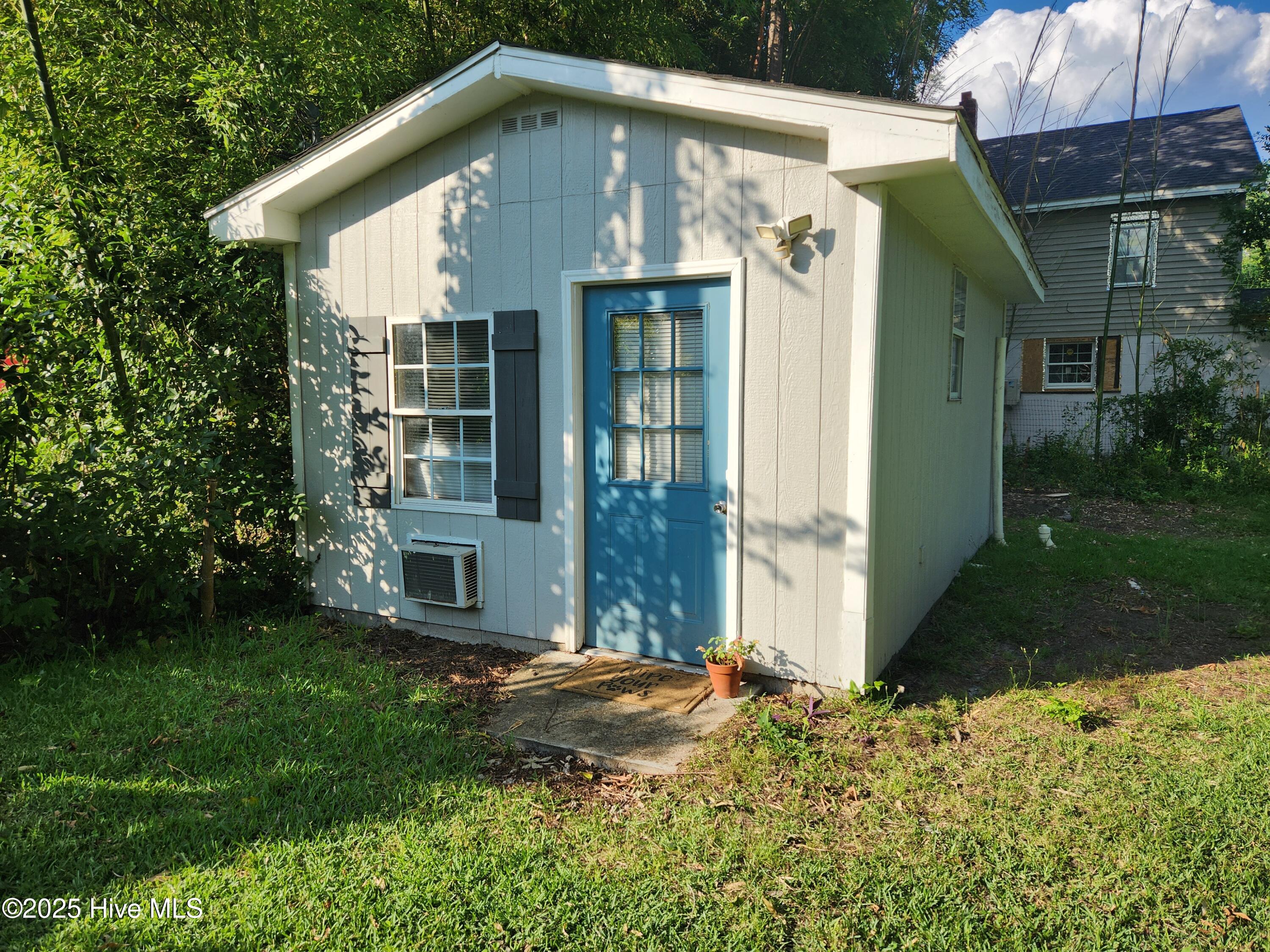 main property photo 22
