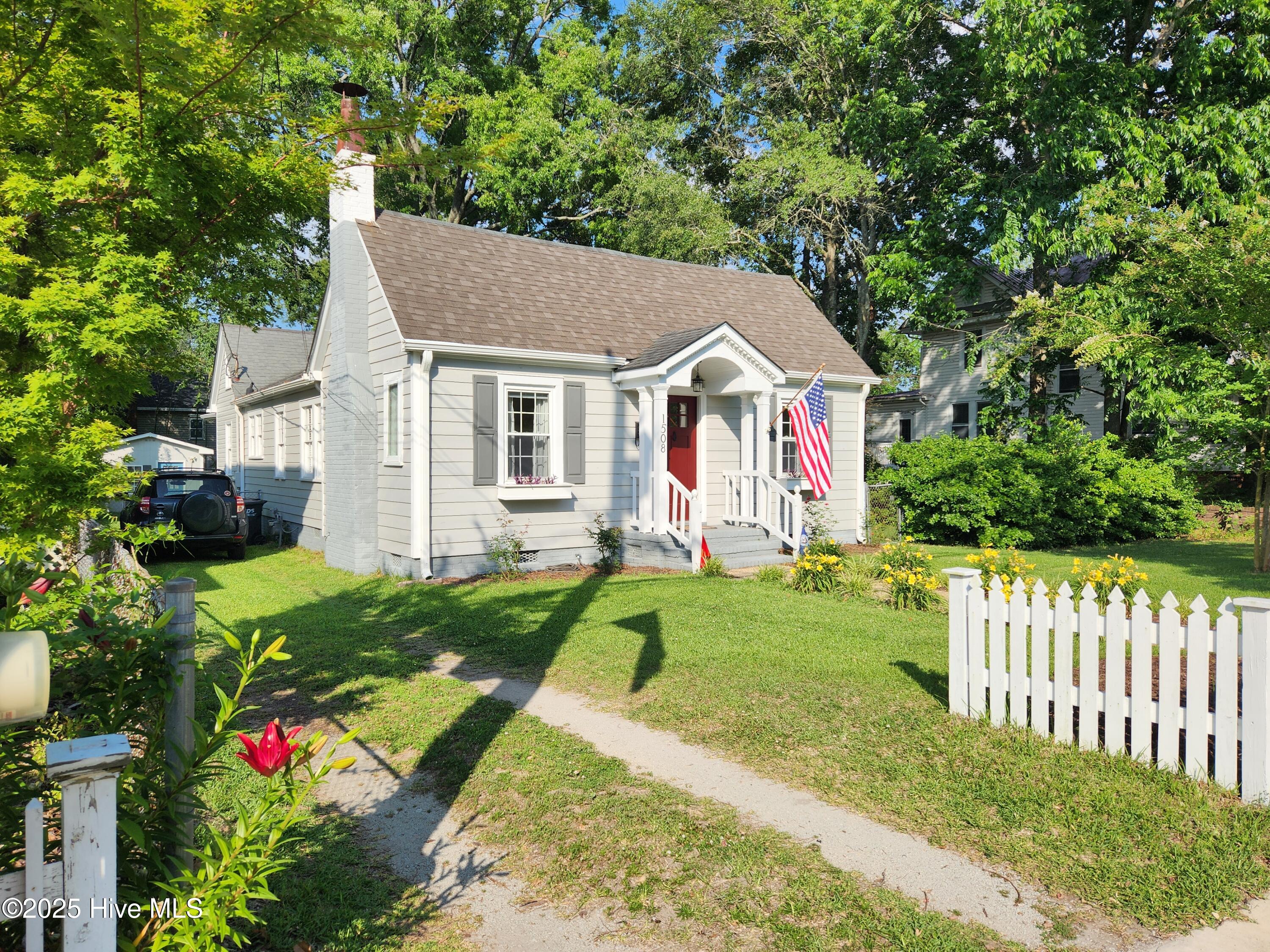 main property photo 25