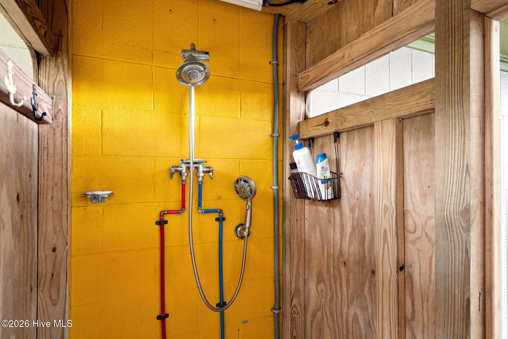 main property photo 30