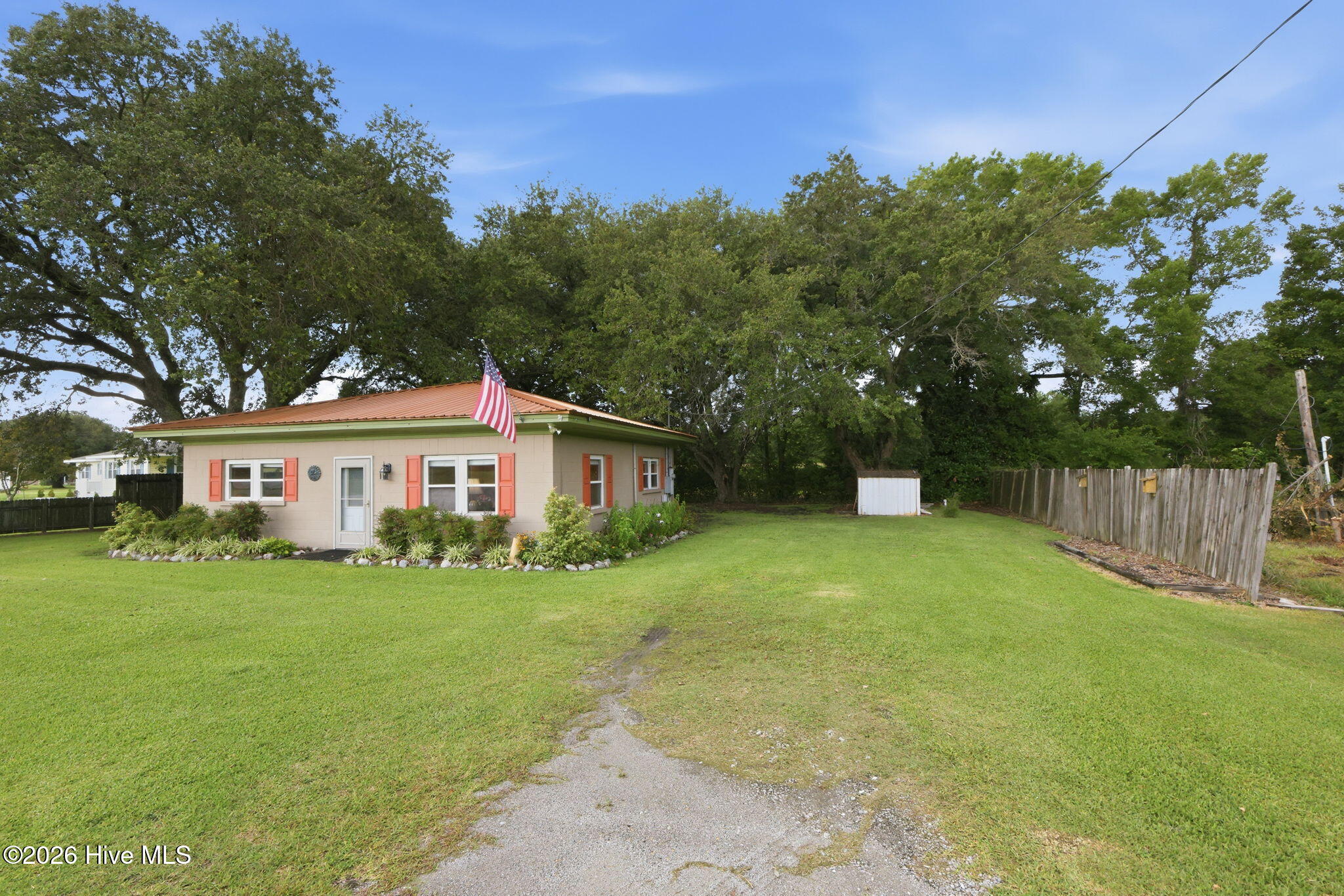 main property photo 33