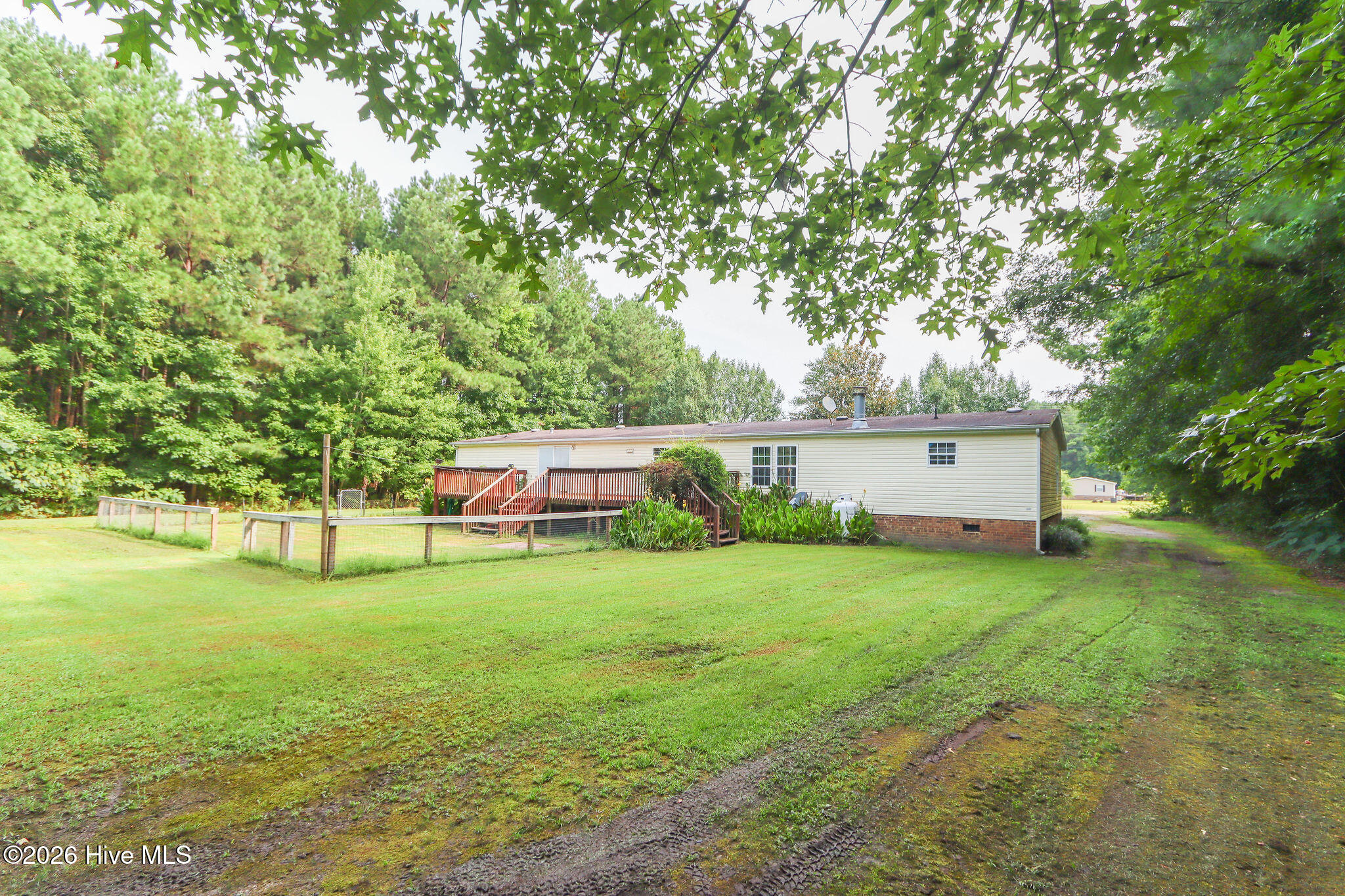 main property photo 30