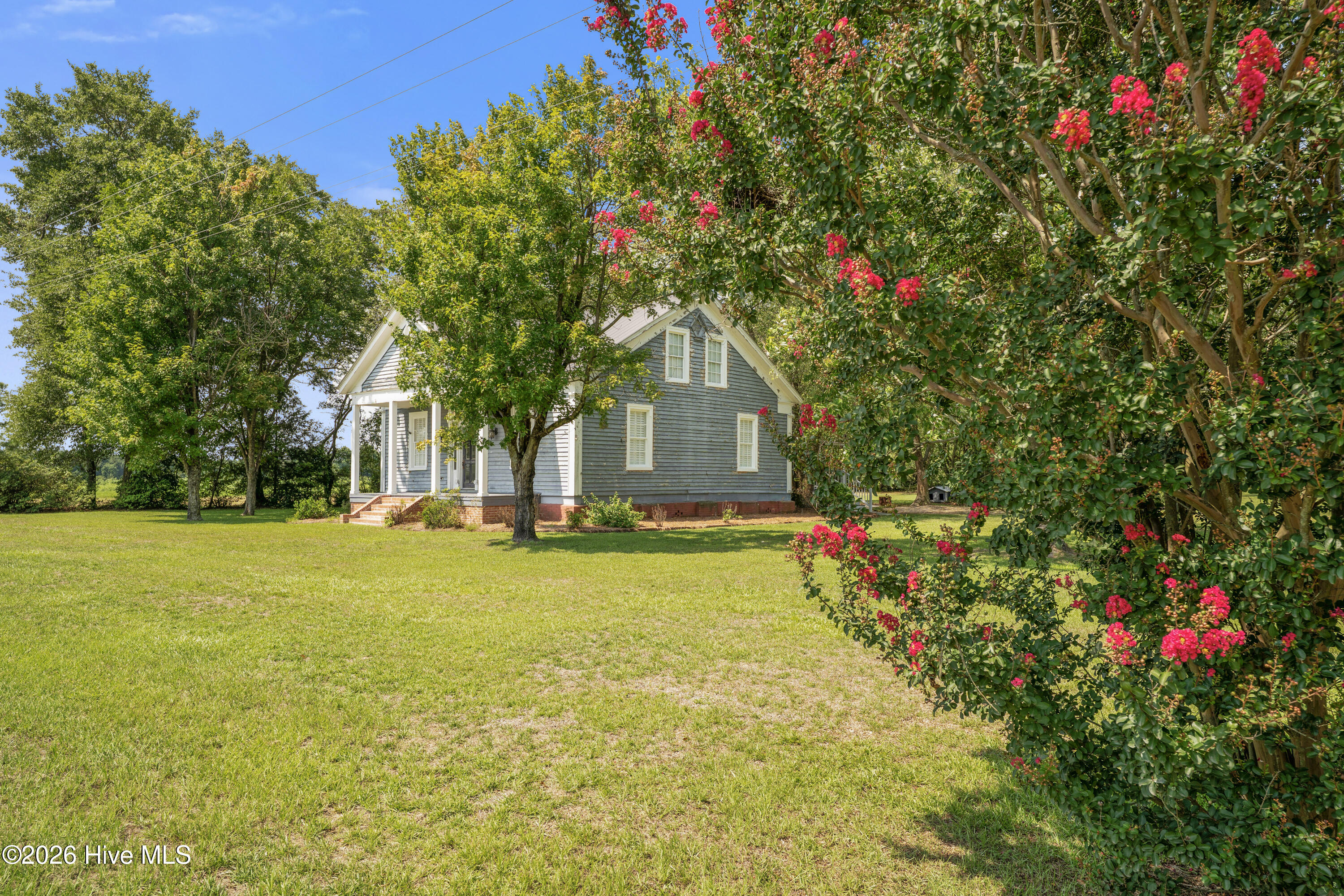 main property photo 41