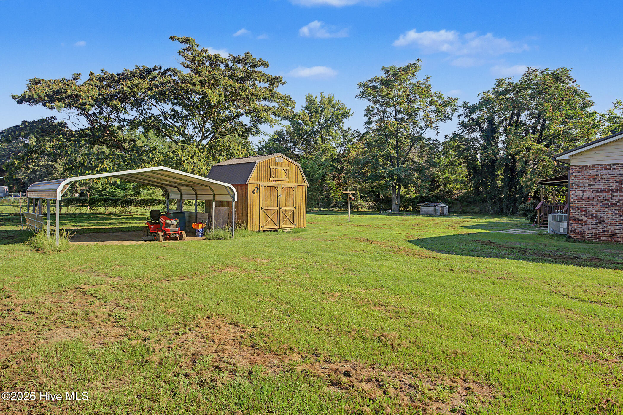 main property photo 18