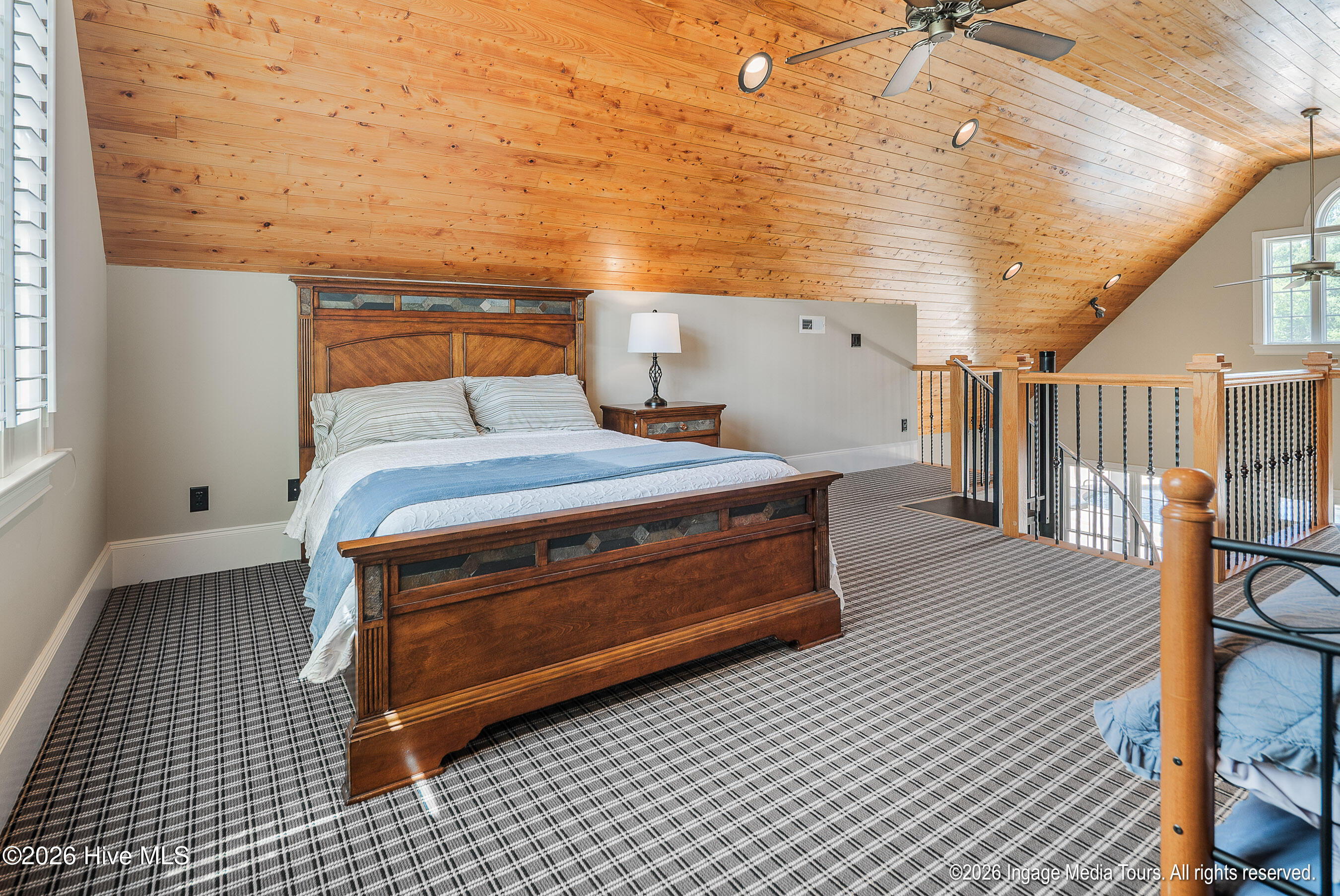 main property photo 54