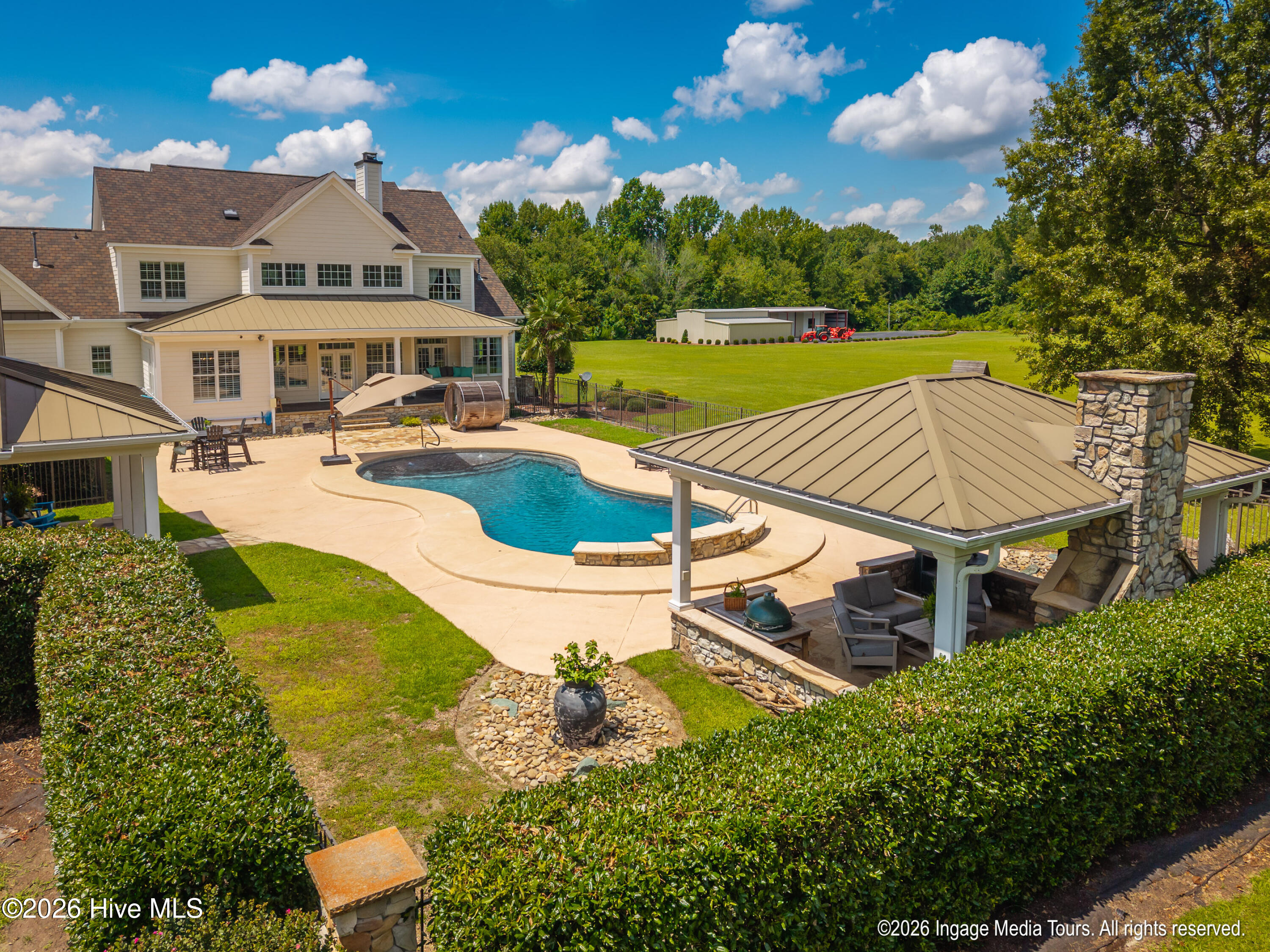 main property photo 66