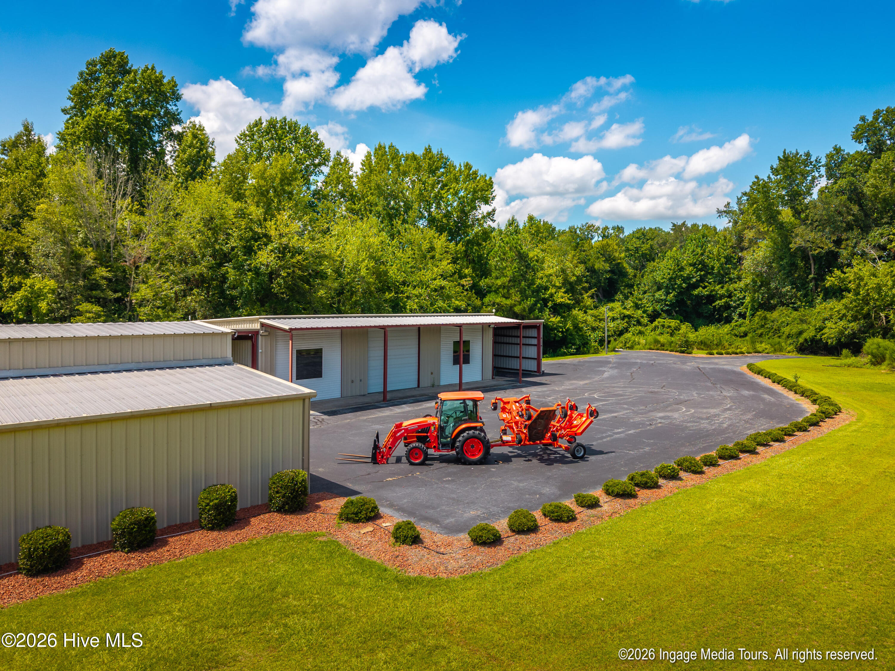 main property photo 79