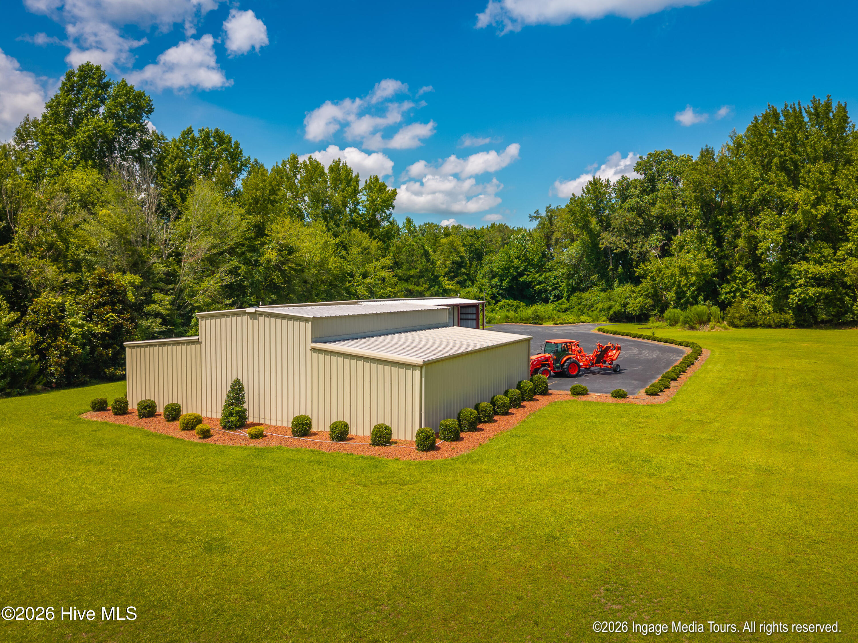 main property photo 81