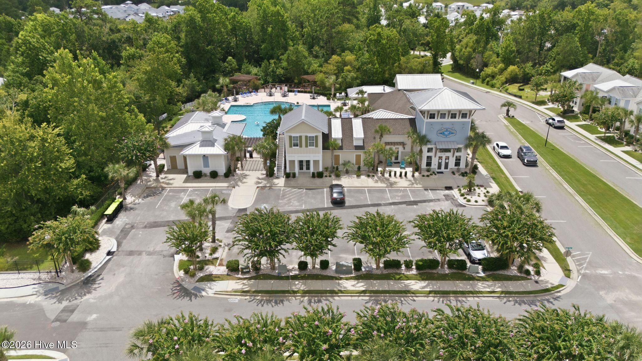main property photo 40