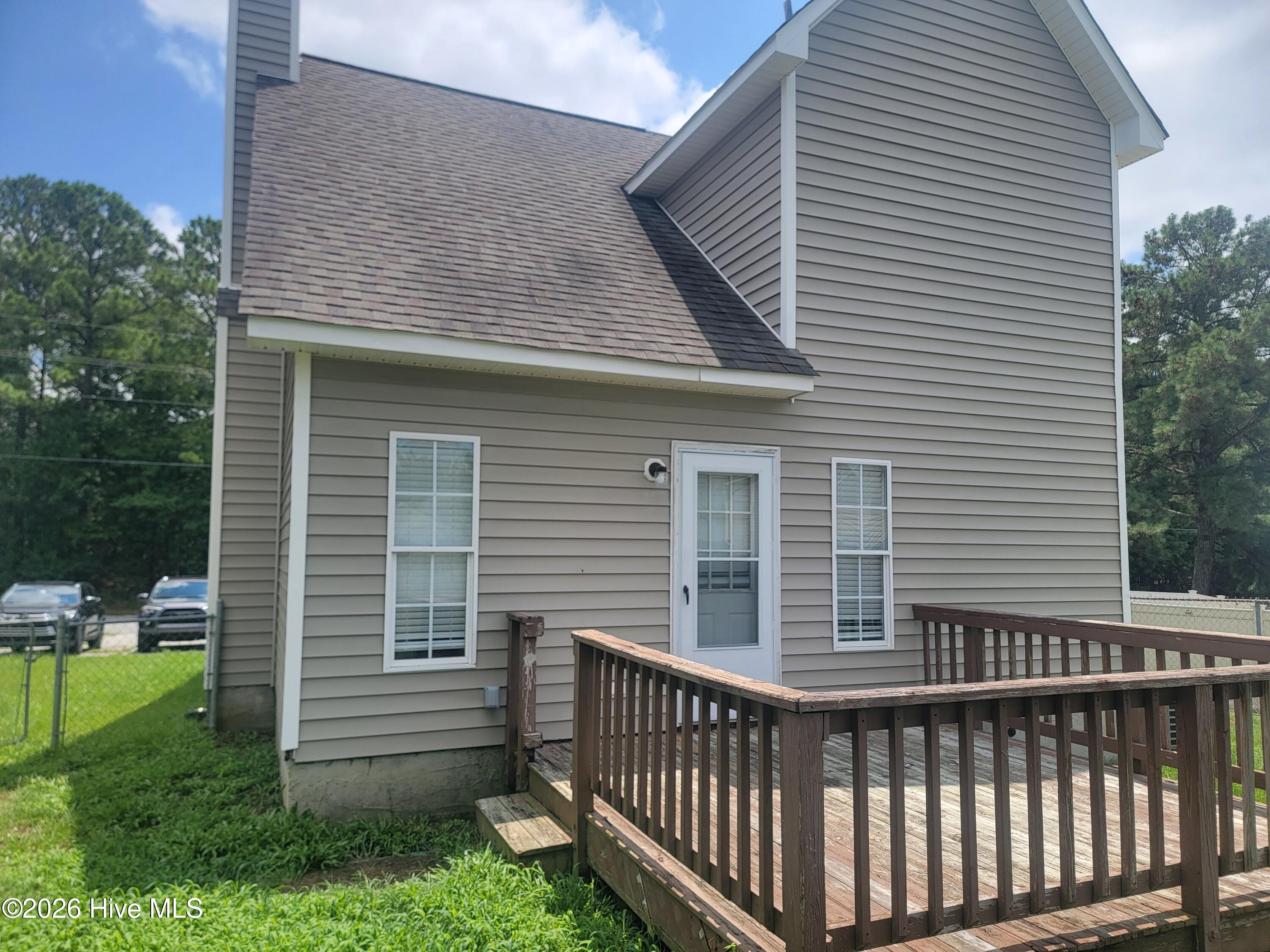 main property photo 8