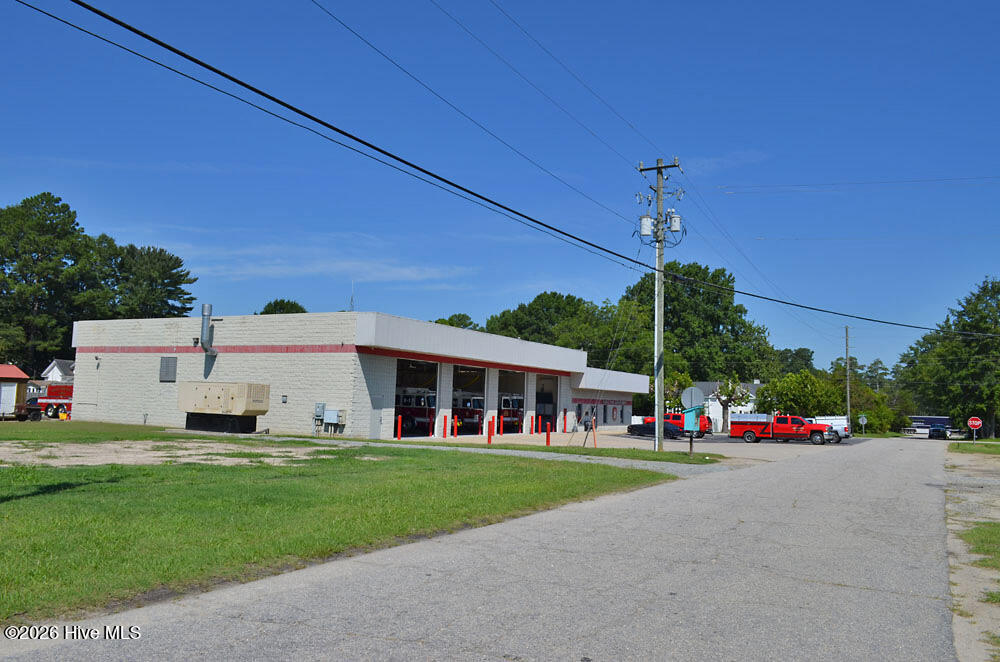 main property photo 18