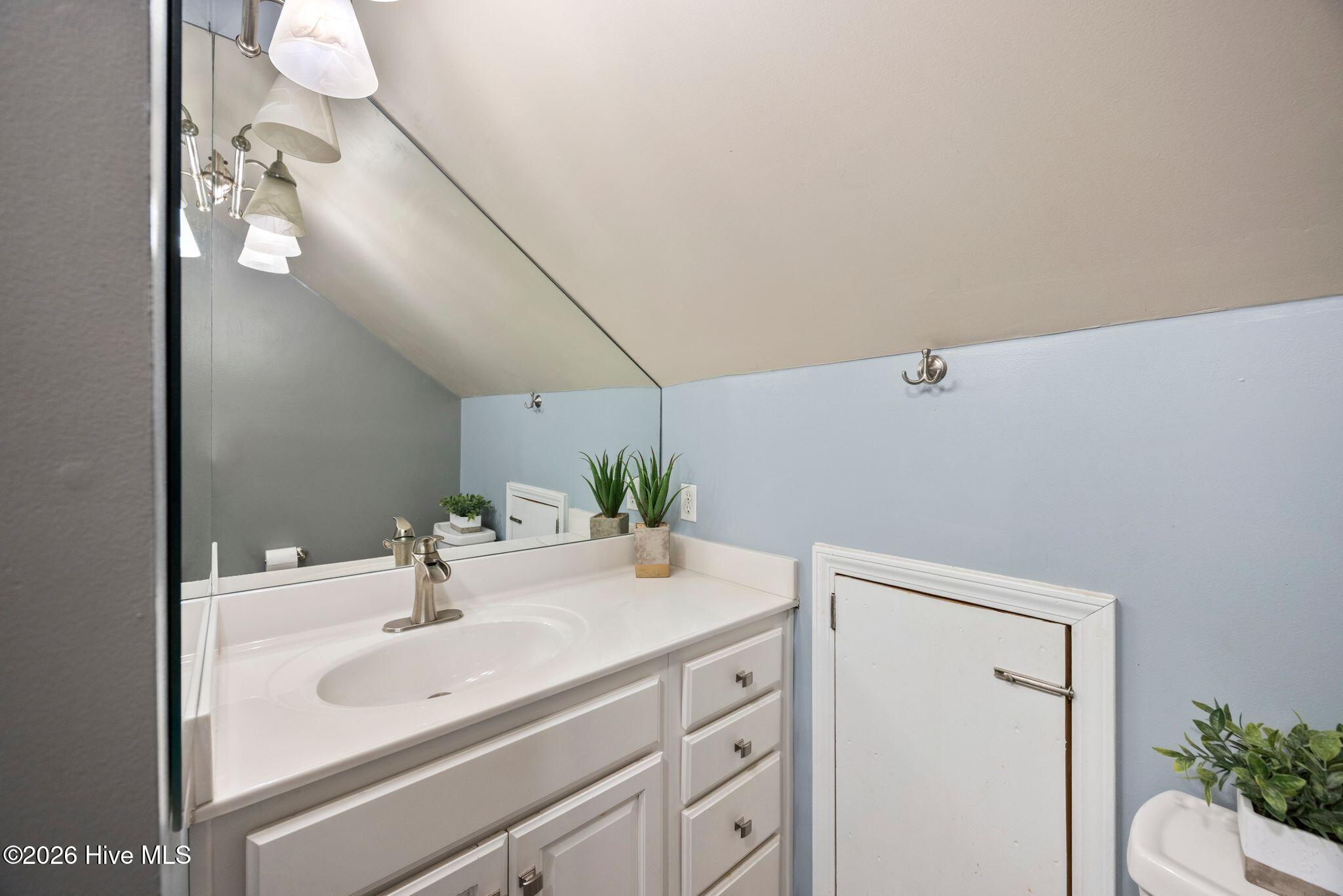 main property photo 58