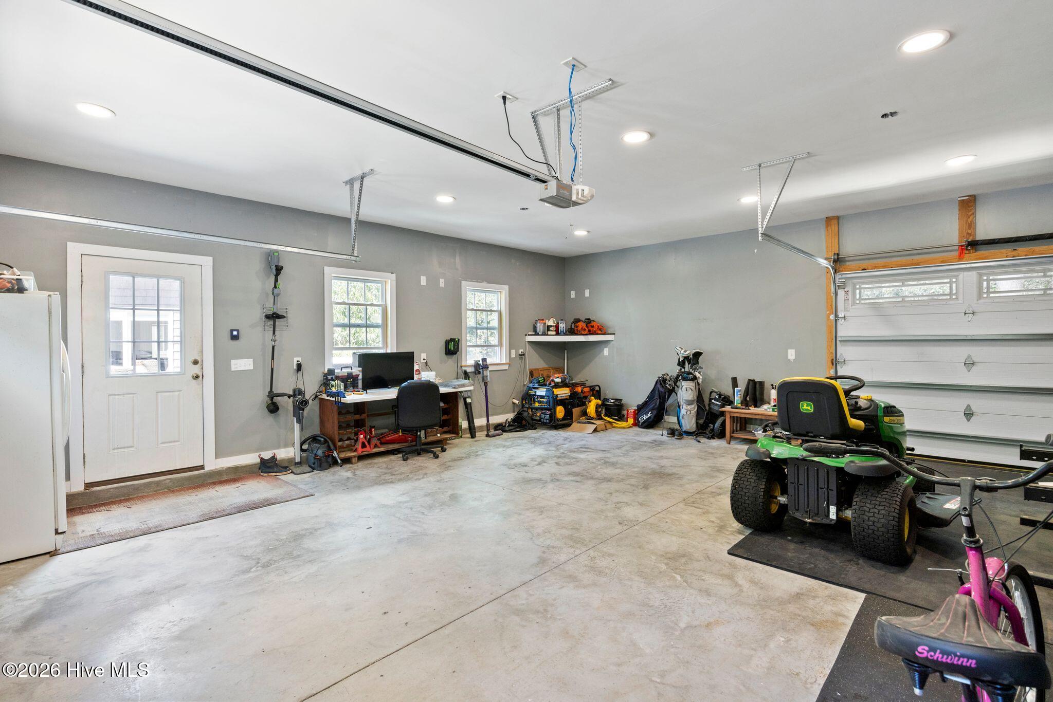 main property photo 75