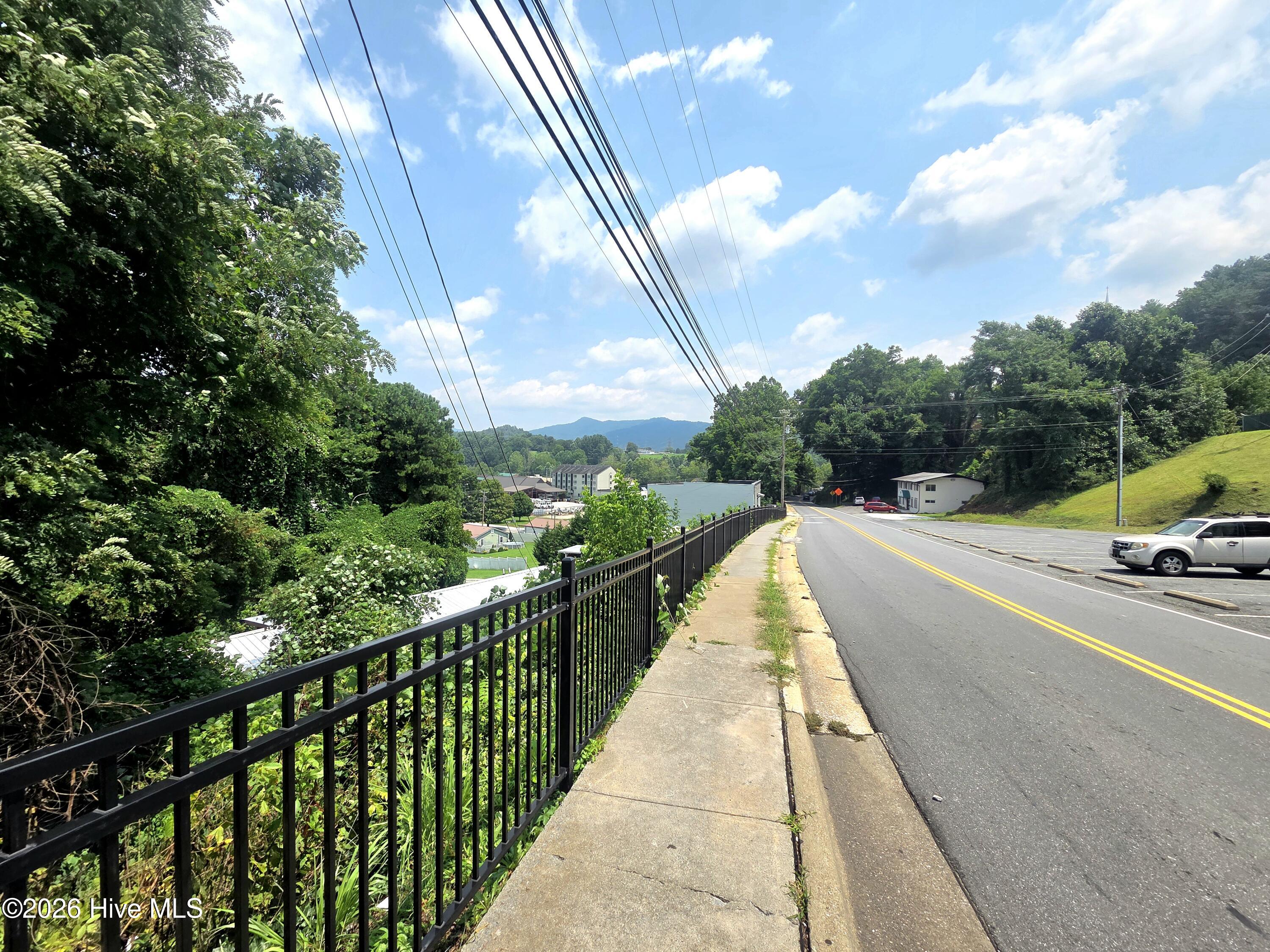 main property photo 16