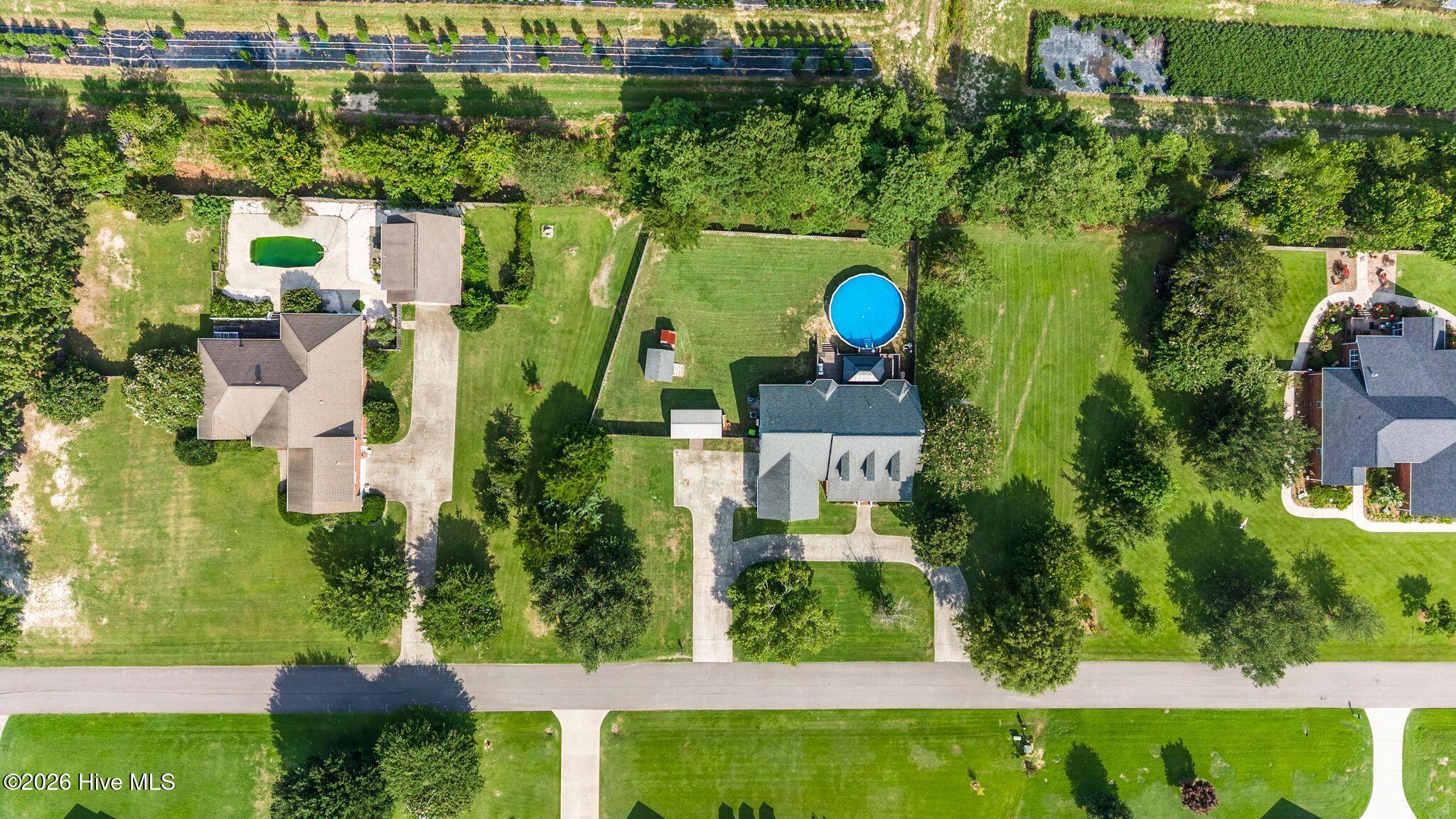 main property photo 41