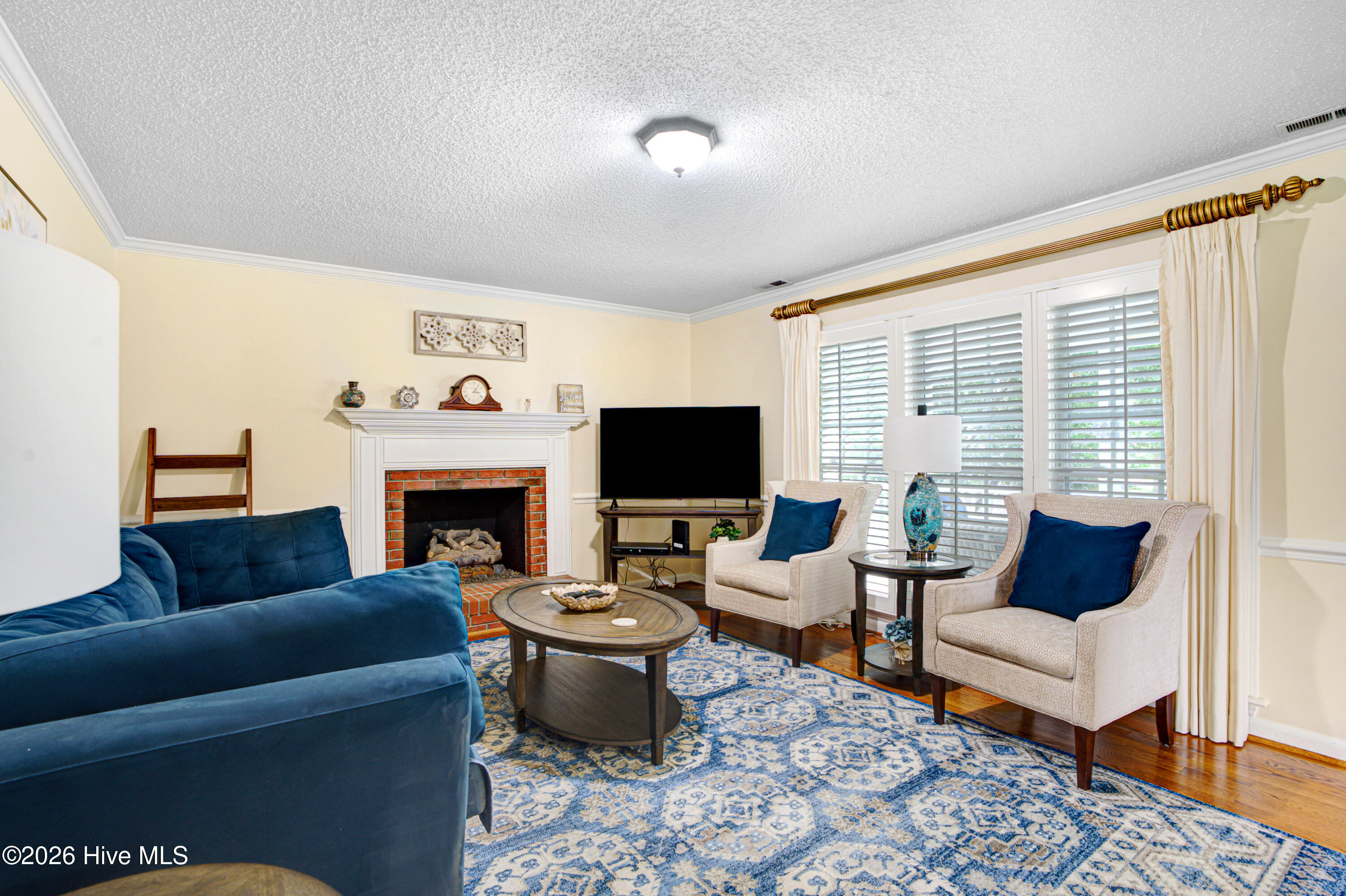 main property photo 12
