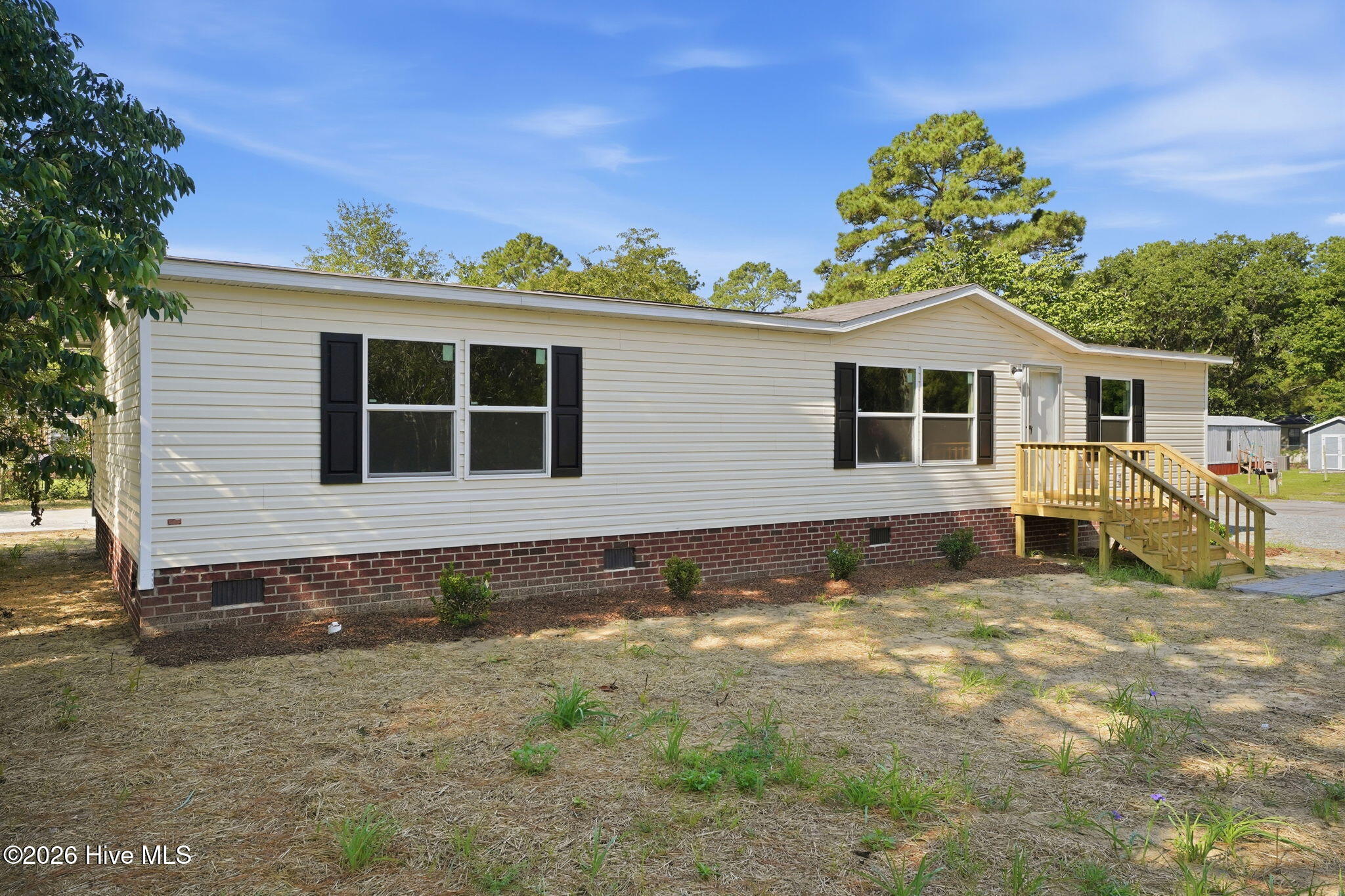 main property photo 32