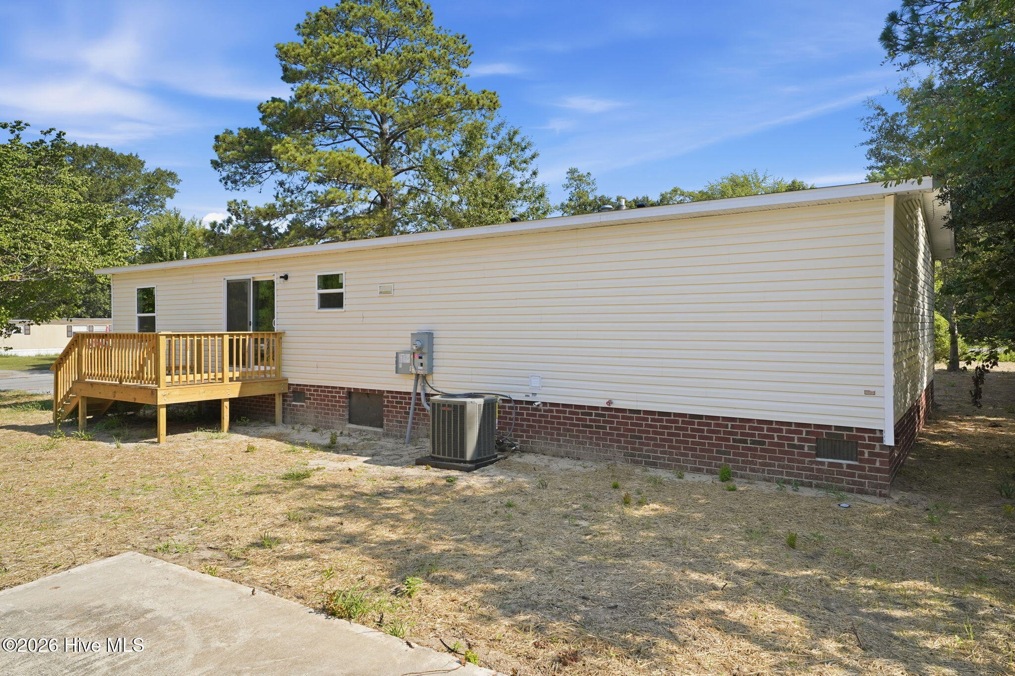 main property photo 40