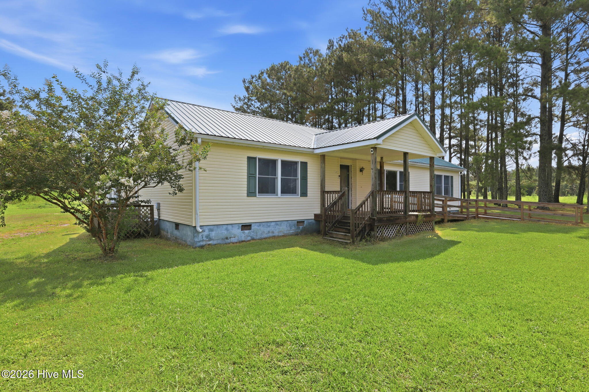 main property photo 30