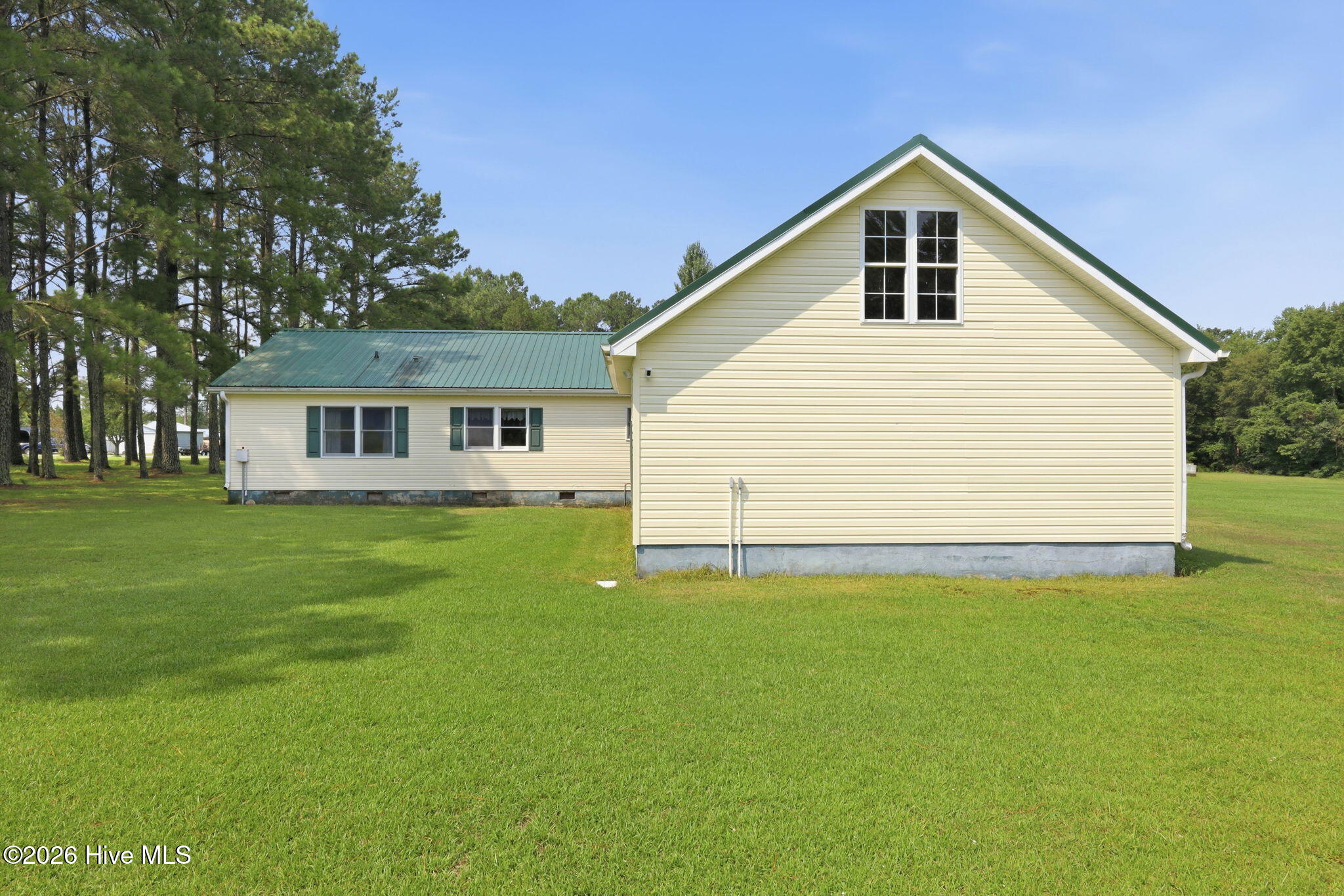 main property photo 33