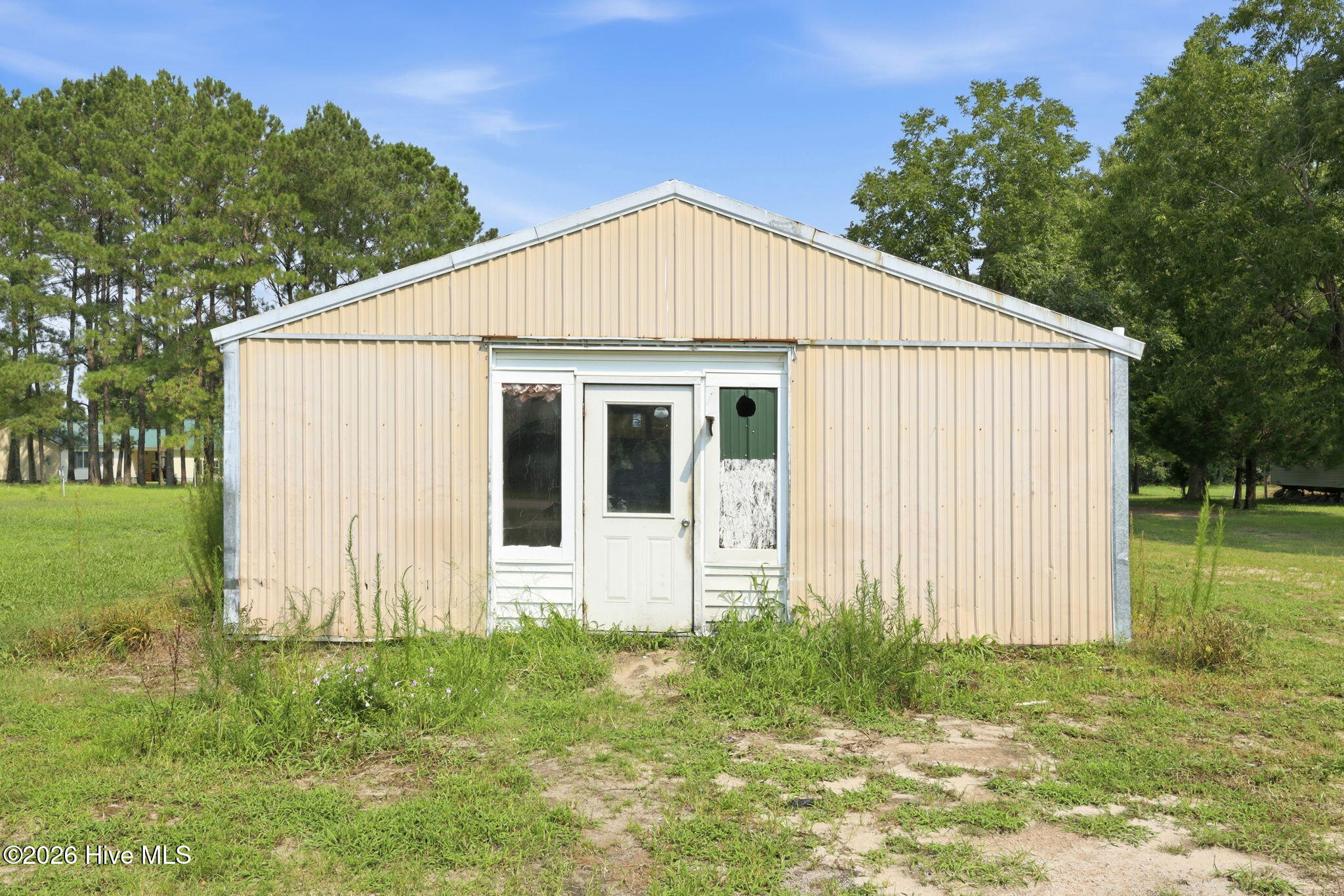 main property photo 41