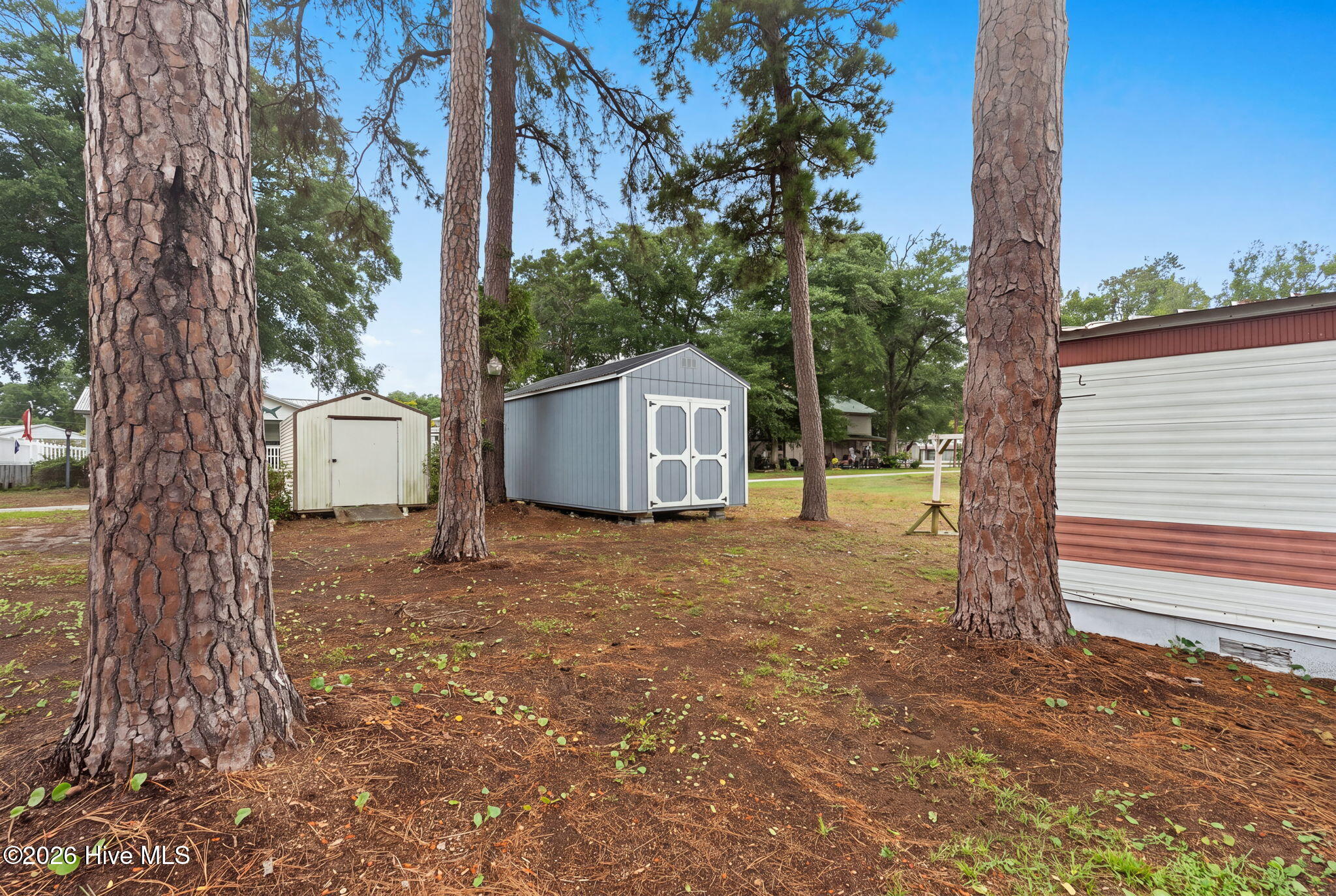 main property photo 16