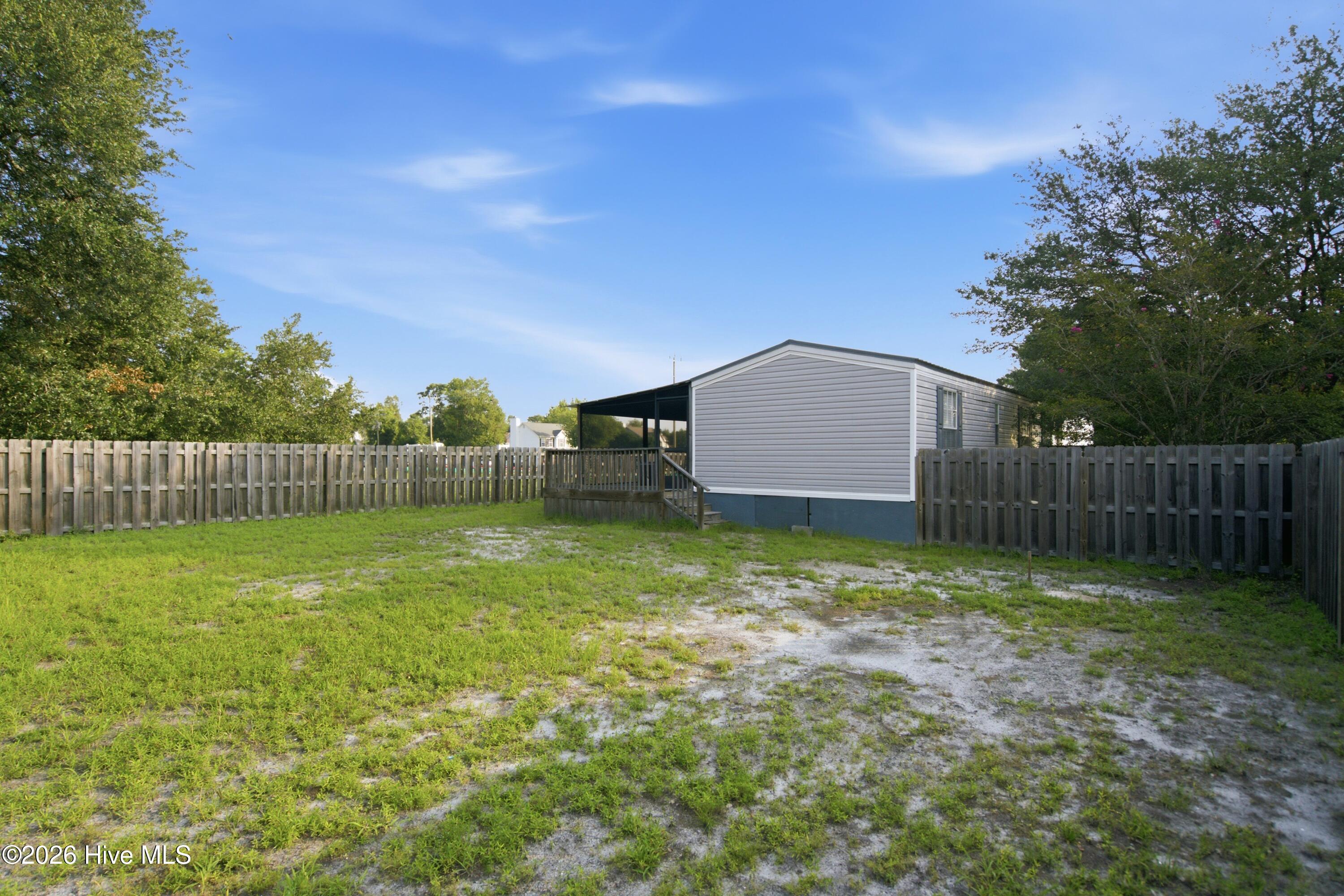 main property photo 32
