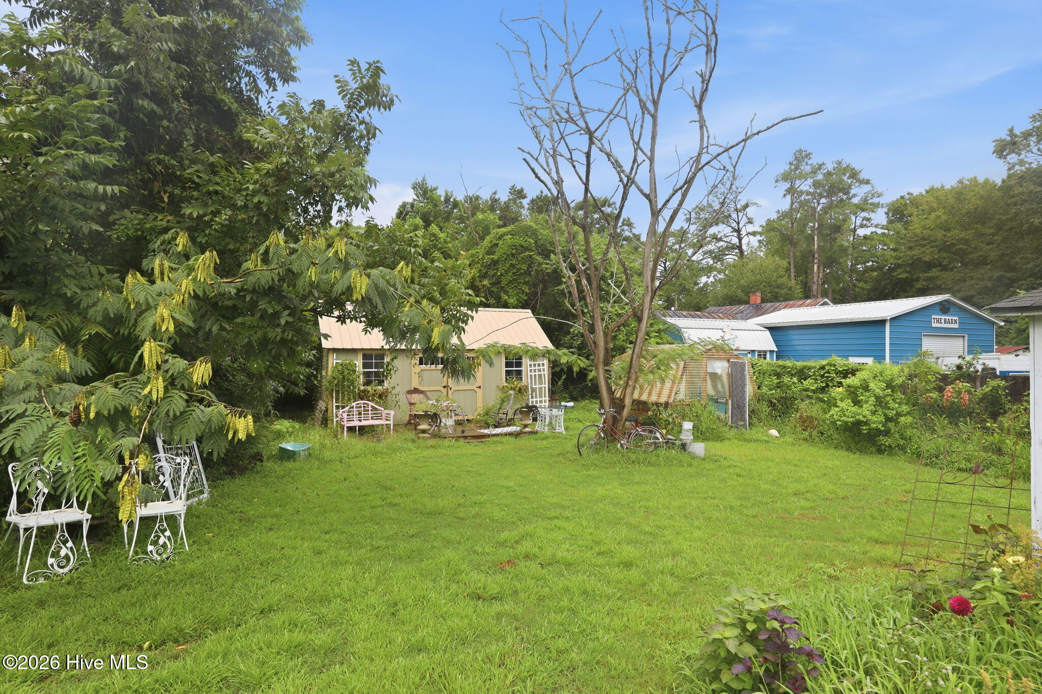 main property photo 26