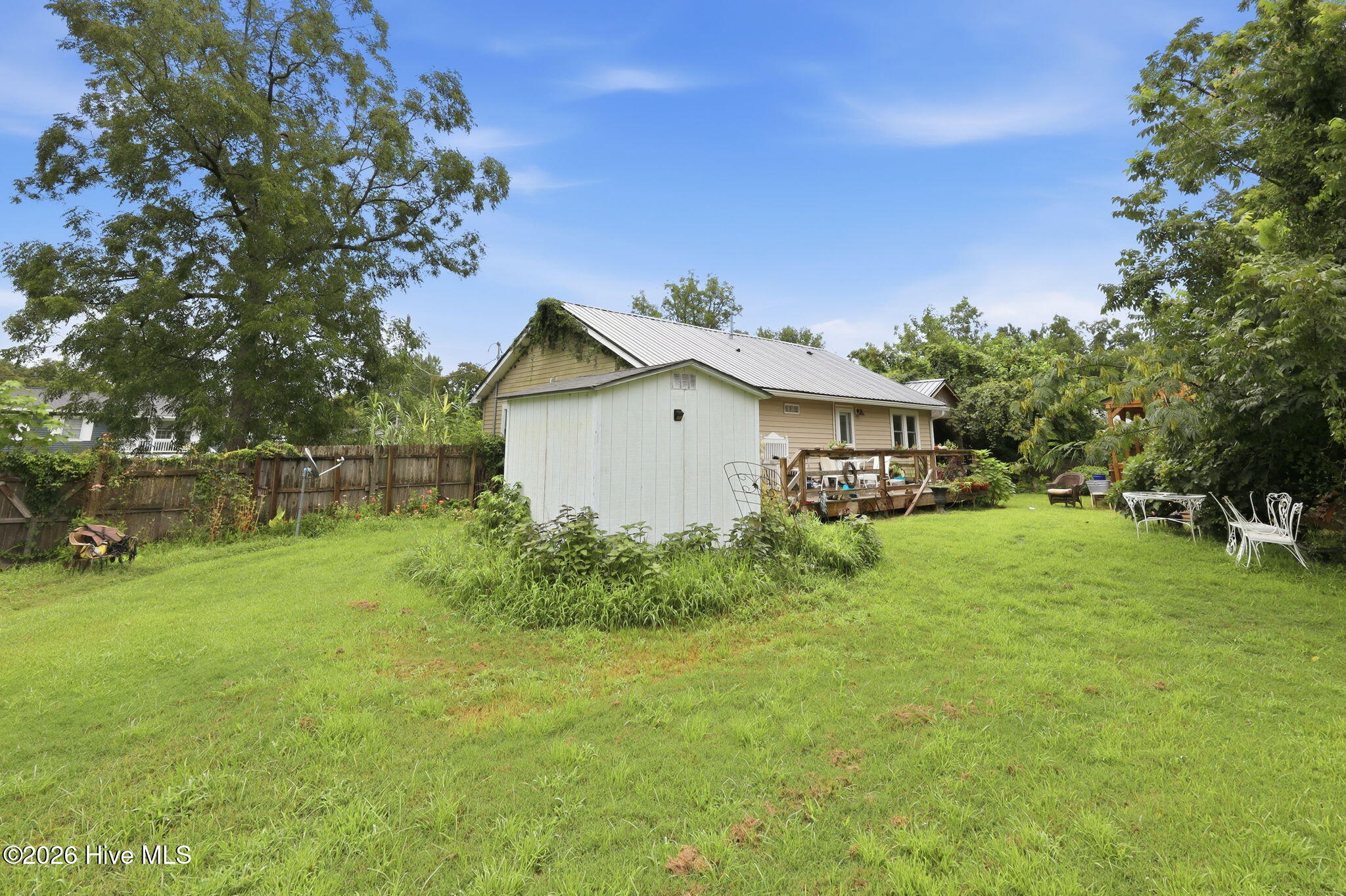 main property photo 33