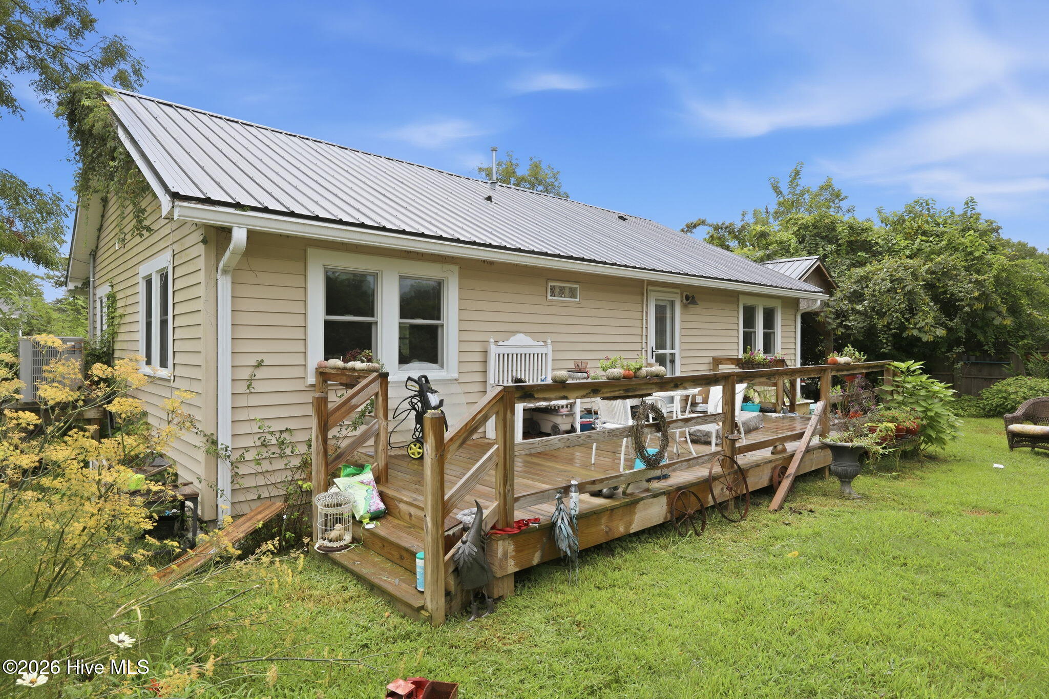 main property photo 35