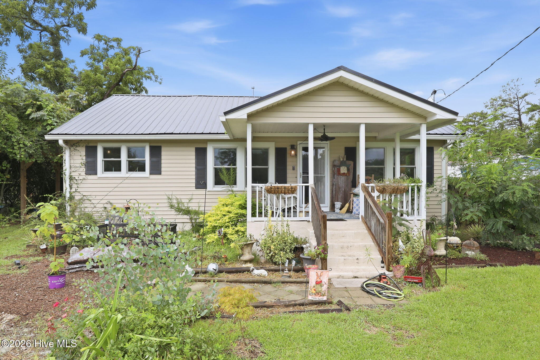 main property photo 50
