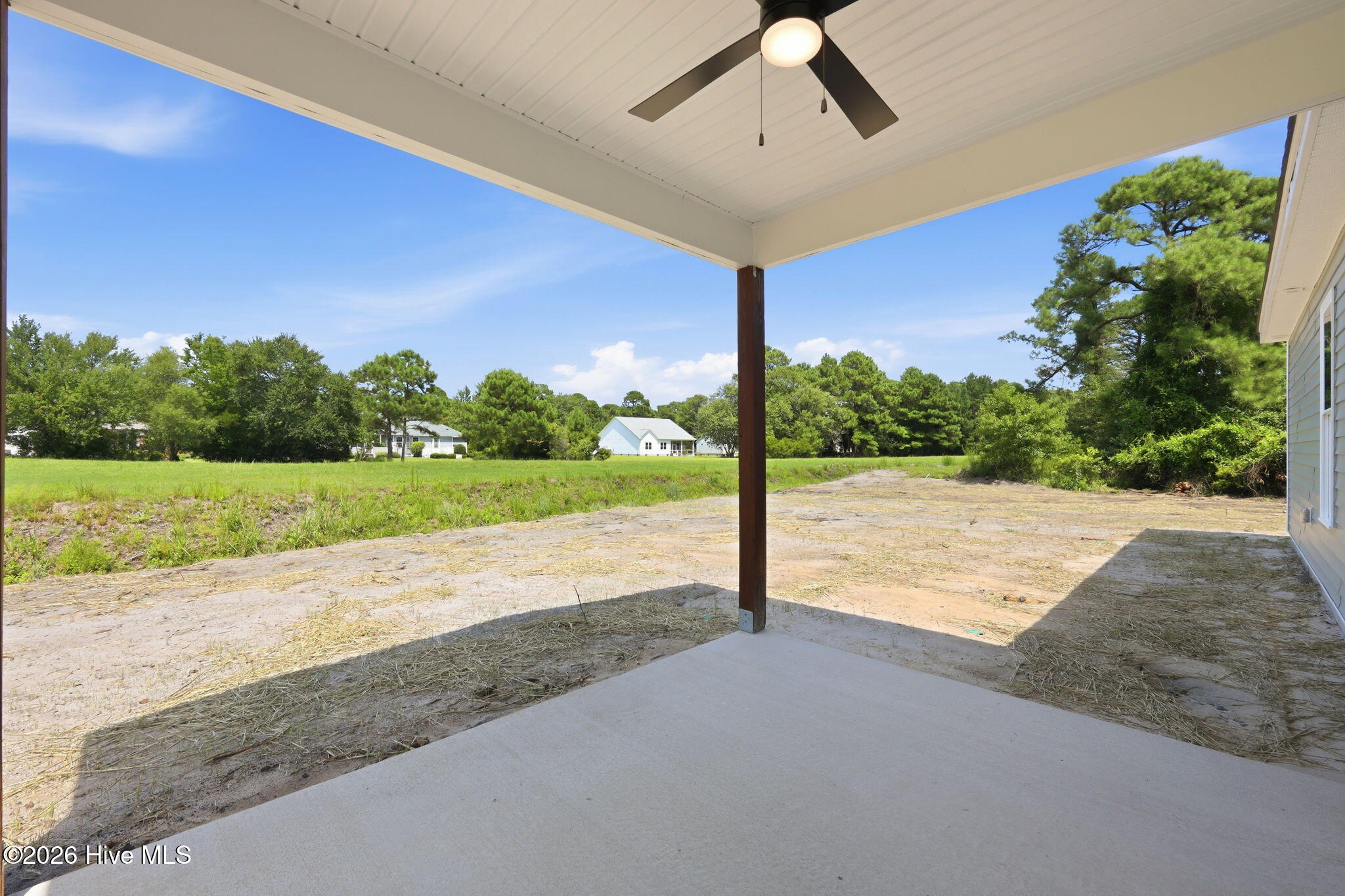 main property photo 32