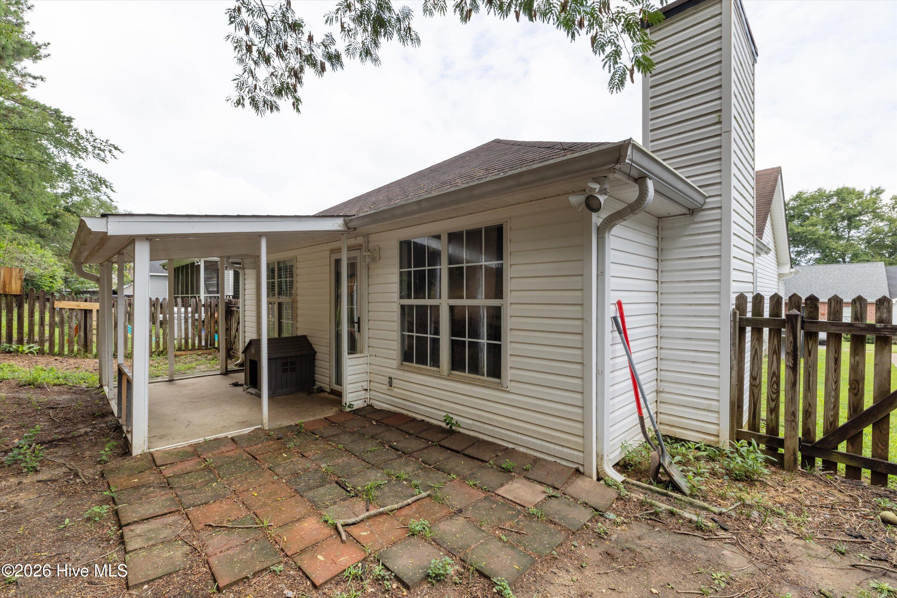 main property photo 29