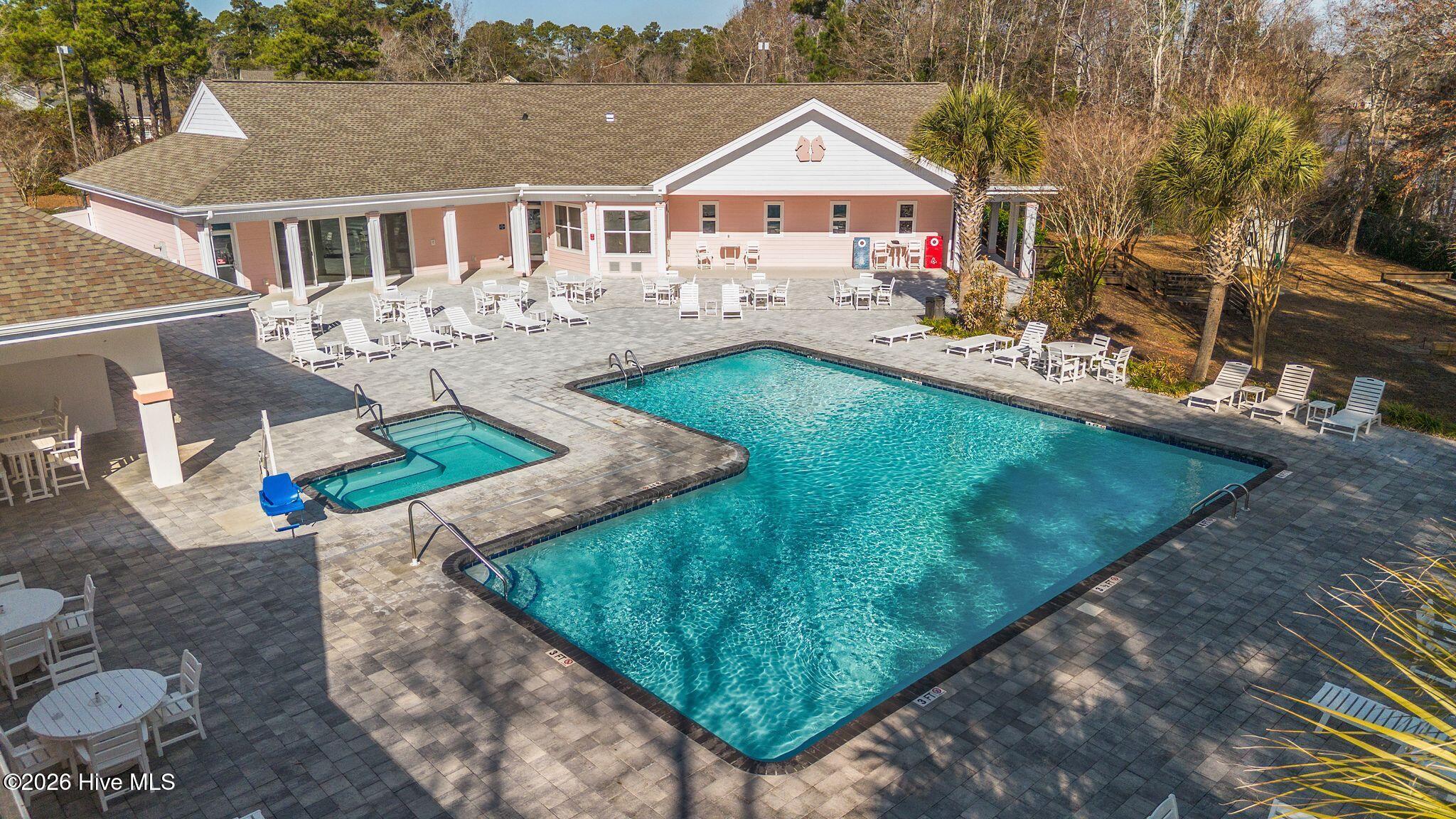 main property photo 78