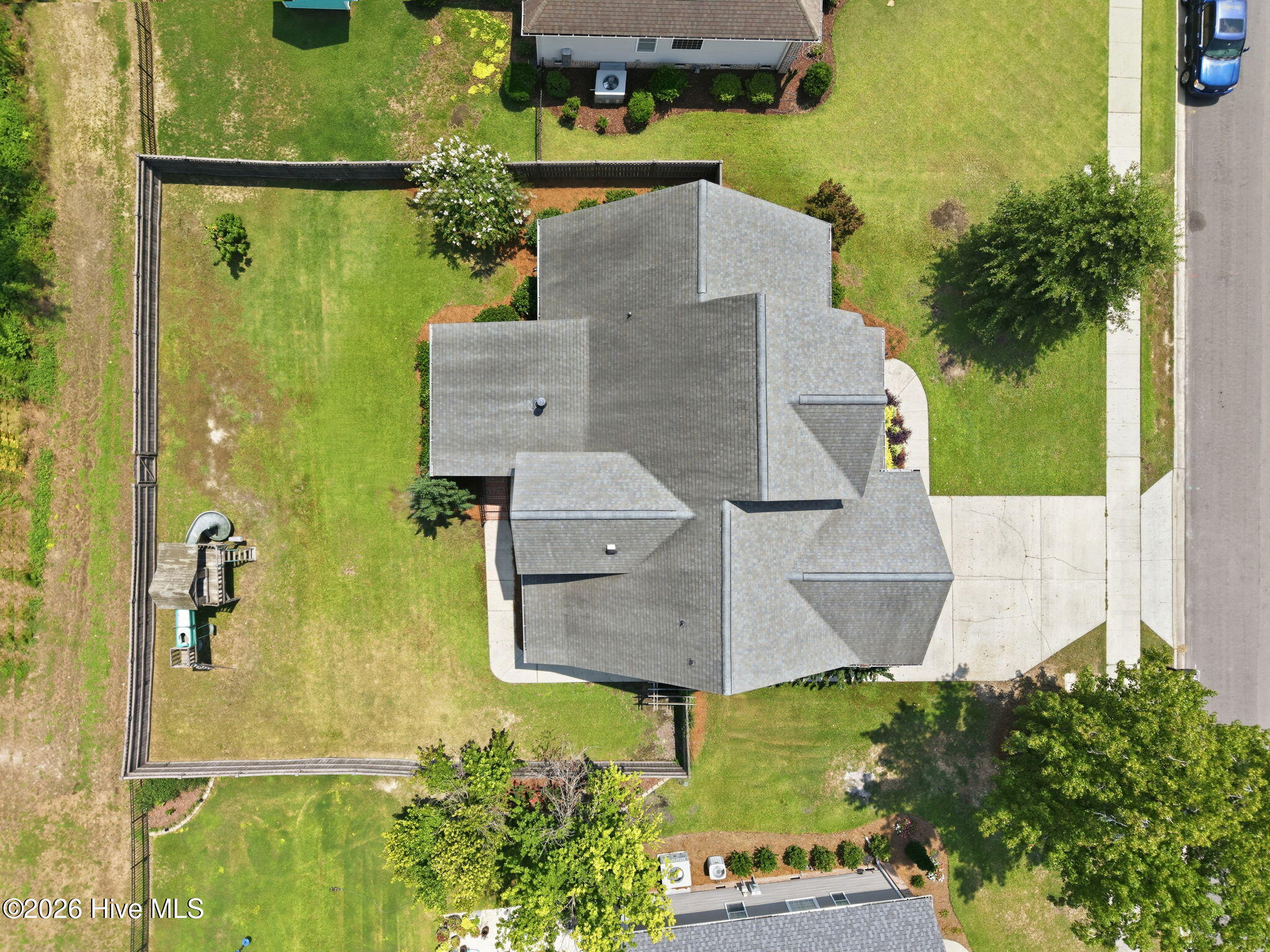 main property photo 9